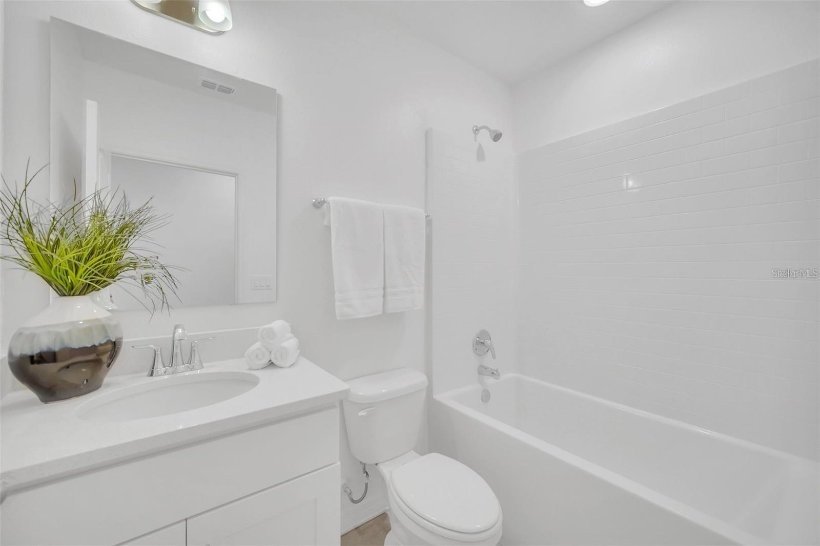 1154 OAK BLUFF DR
