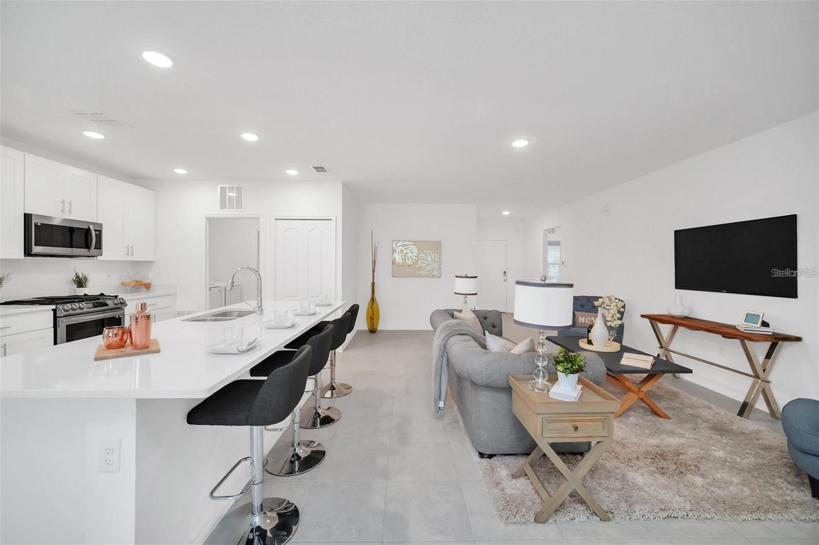 1154 OAK BLUFF DR