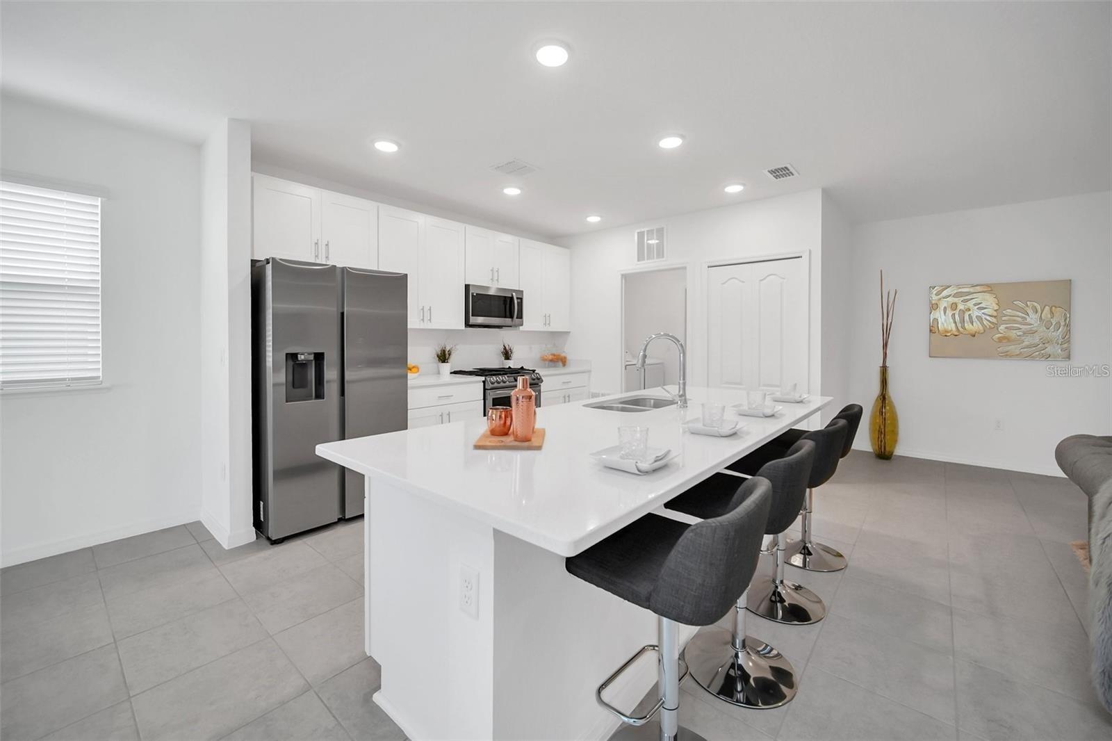 1154 OAK BLUFF DR