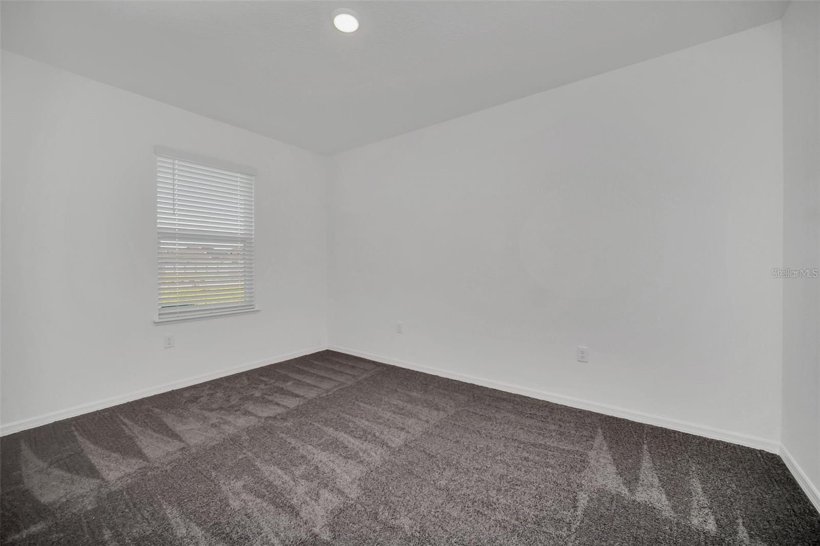 1154 OAK BLUFF DR