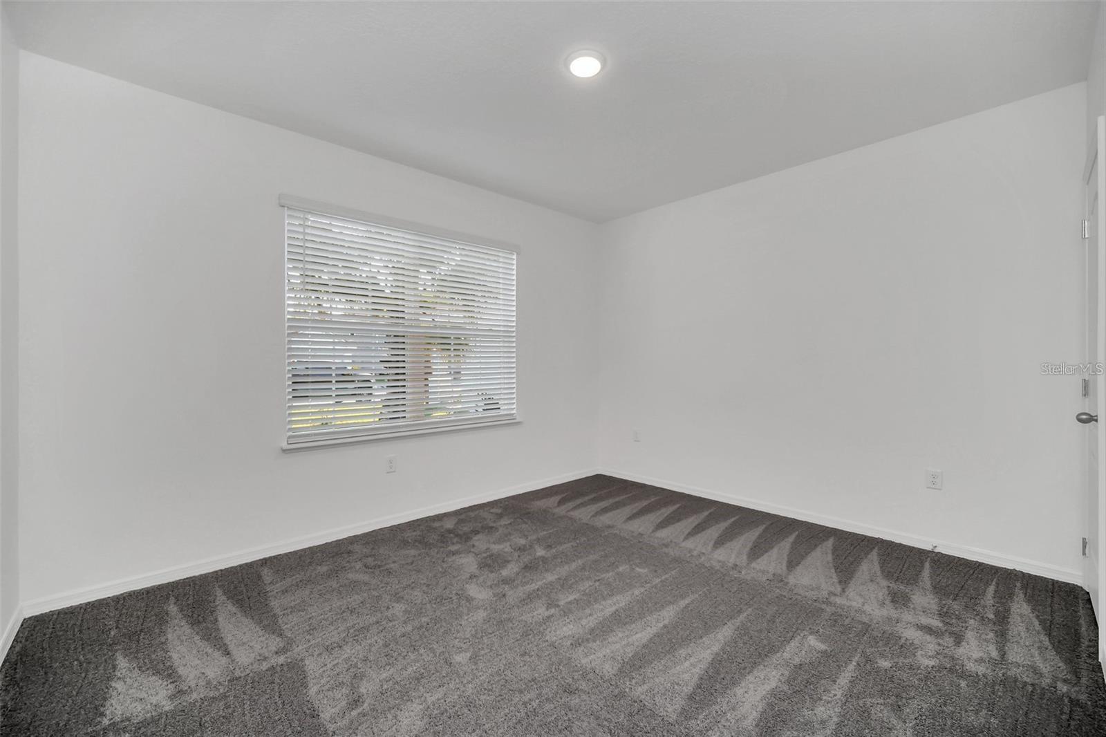 1154 OAK BLUFF DR