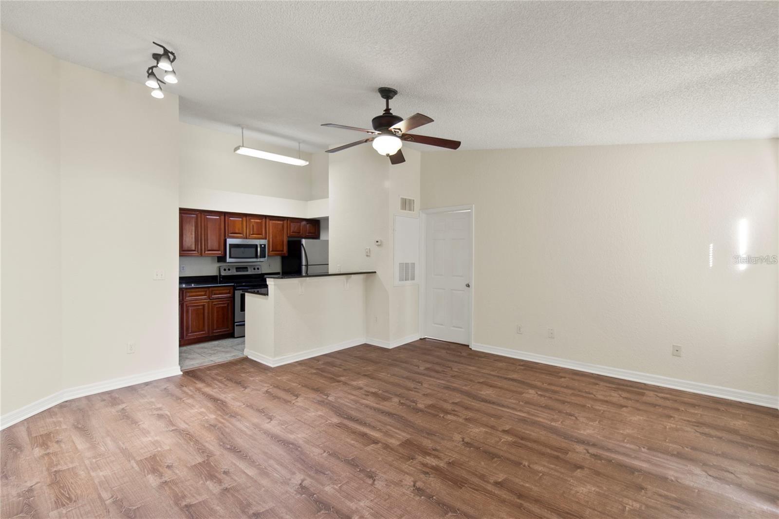 5040 PARK CENTRAL DR #2034