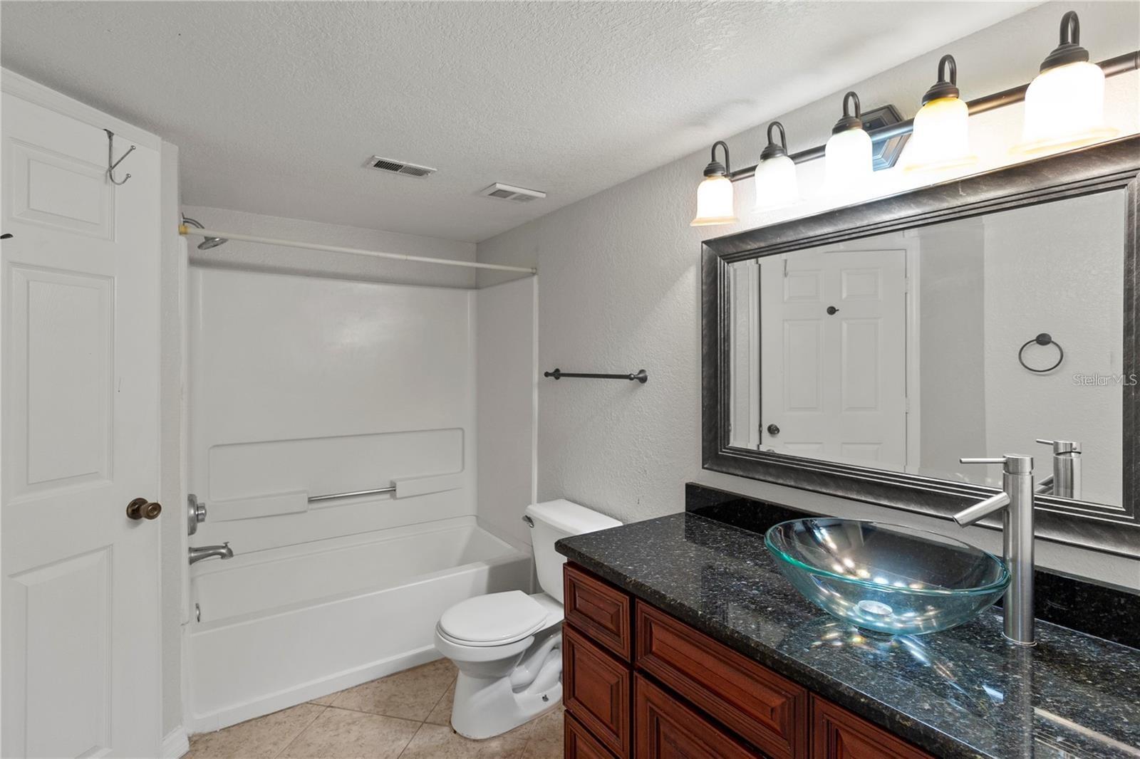 5040 PARK CENTRAL DR #2034