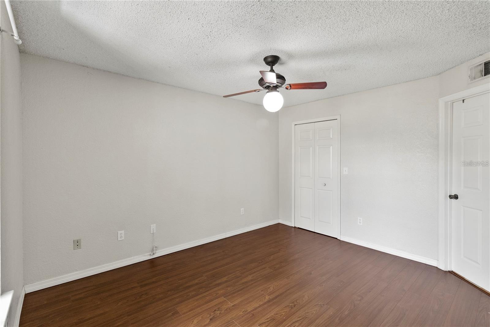 5040 PARK CENTRAL DR #2034