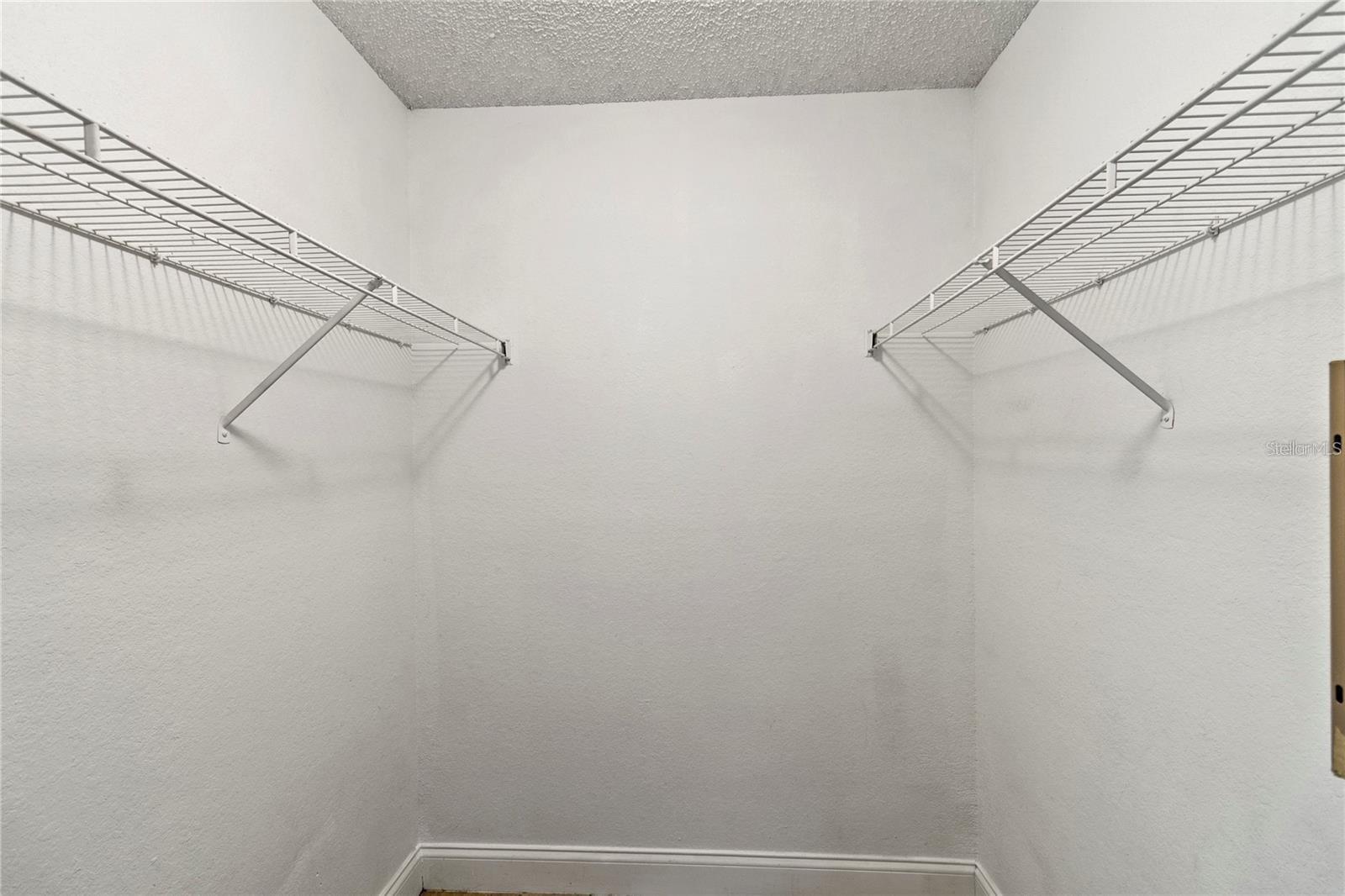 5040 PARK CENTRAL DR #2034