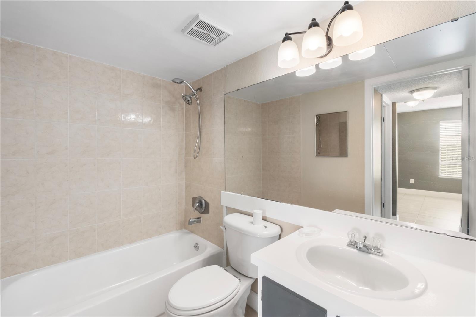 1964 LAKE ATRIUMS CIR #160