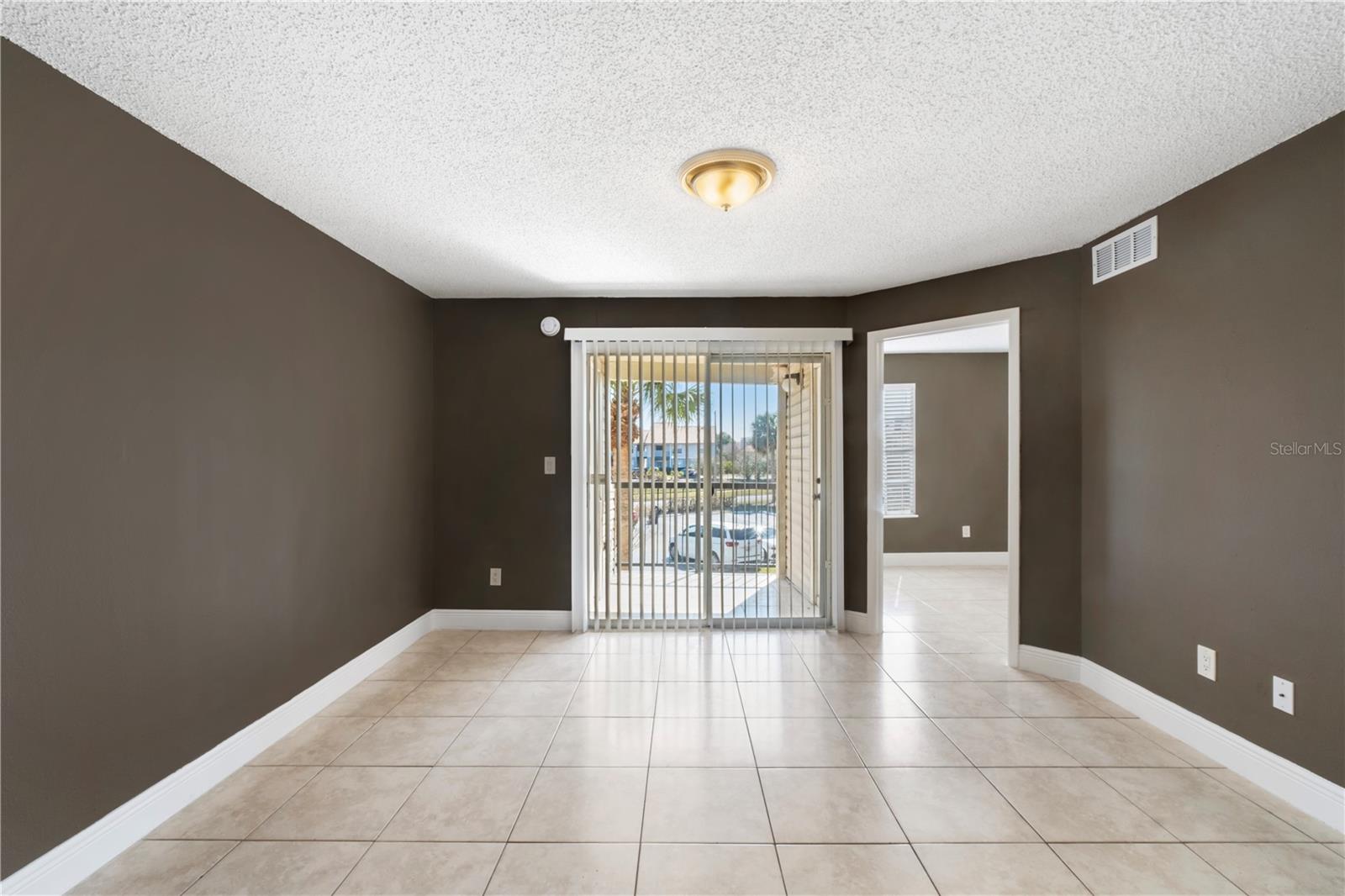 1964 LAKE ATRIUMS CIR #160