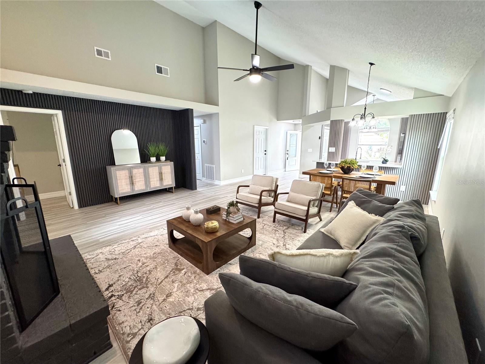 1000 SUMMER LAKES DR