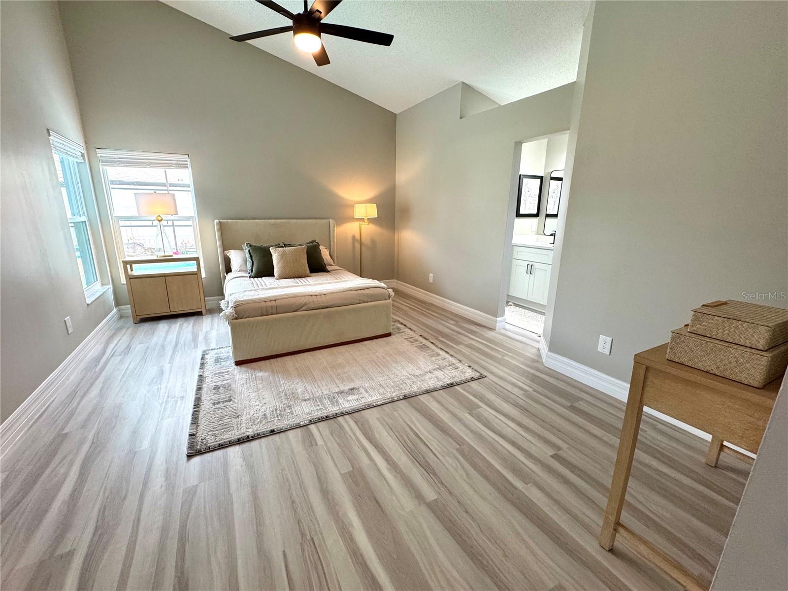 1000 SUMMER LAKES DR