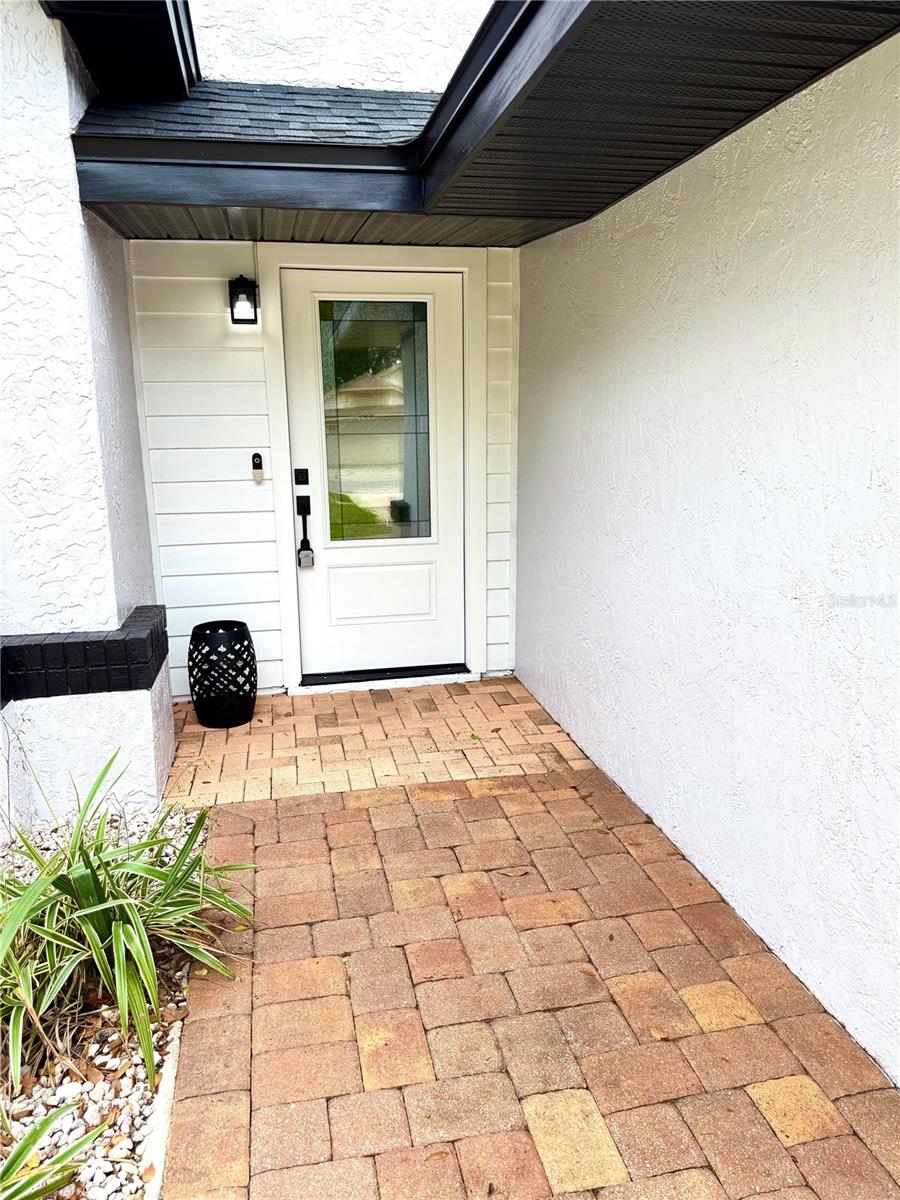 1000 SUMMER LAKES DR