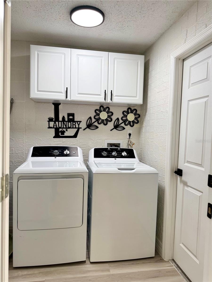 1000 SUMMER LAKES DR