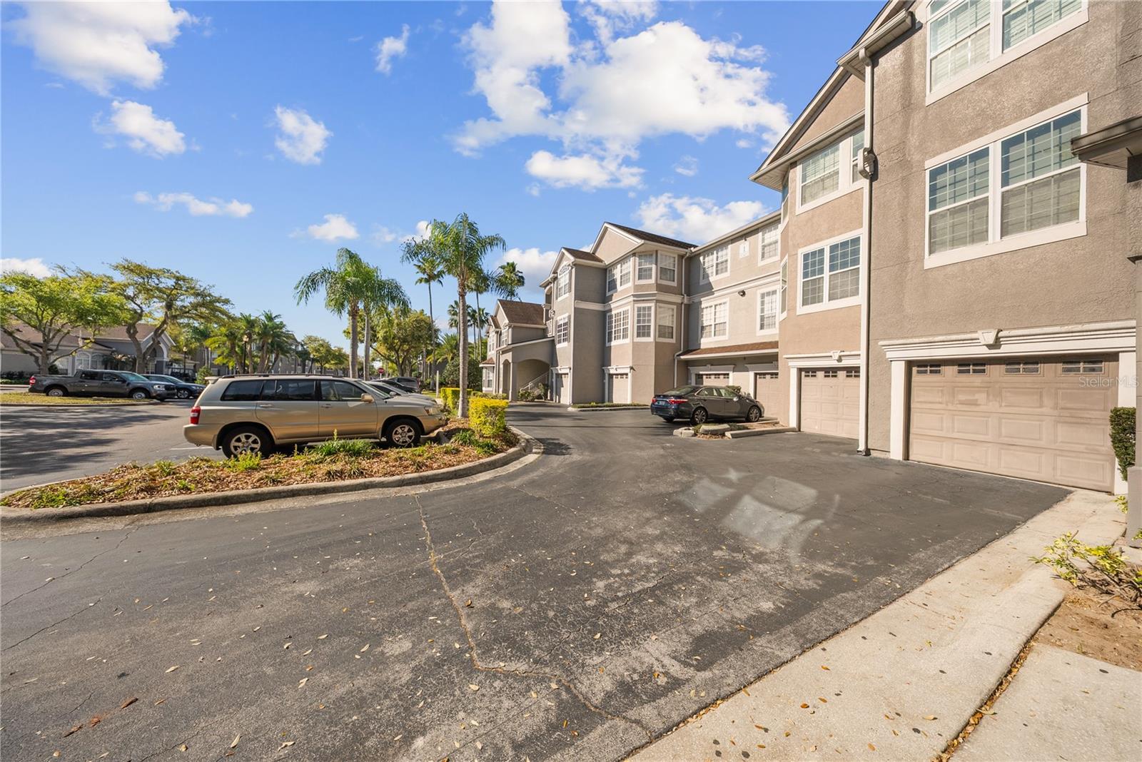 3307 S KIRKMAN RD #129