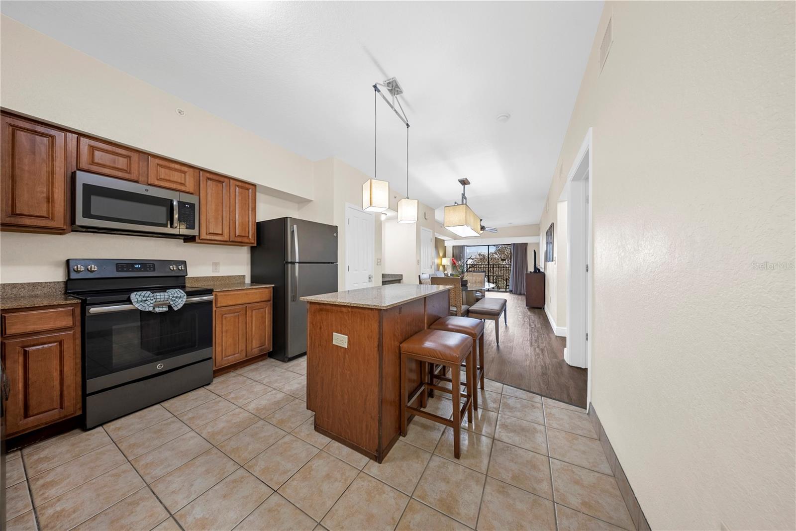 12527 FLORIDAYS RESORT DR #402E