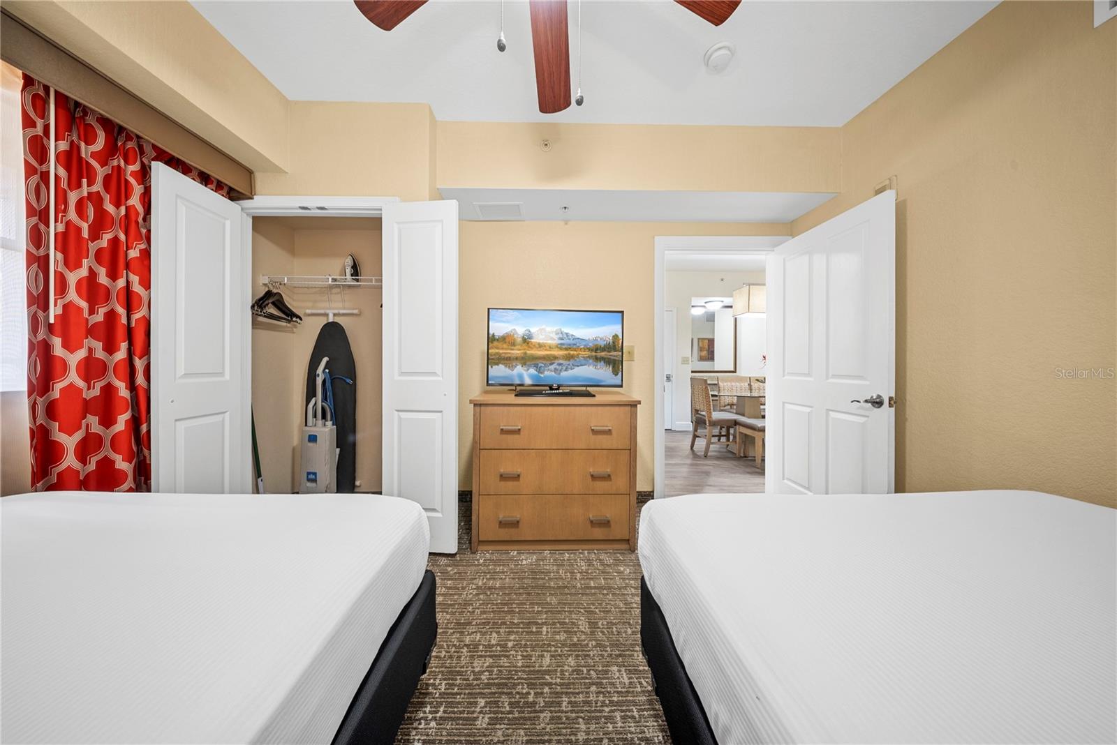 12527 FLORIDAYS RESORT DR #402E