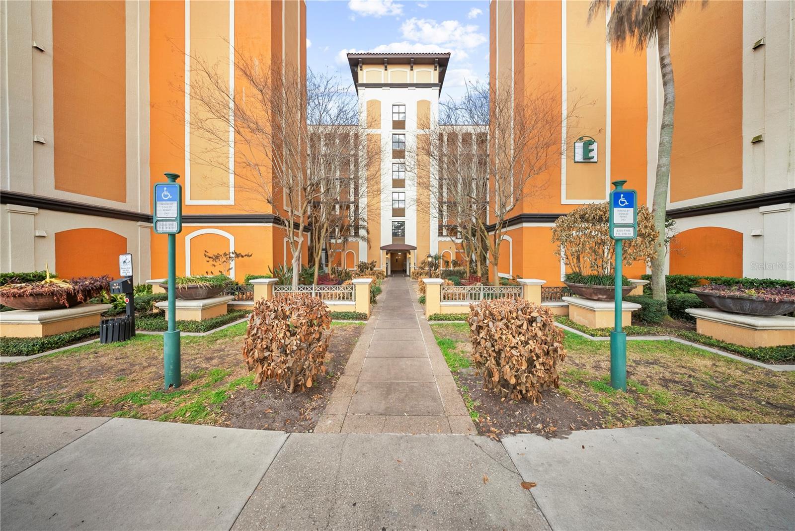 12527 FLORIDAYS RESORT DR #402E