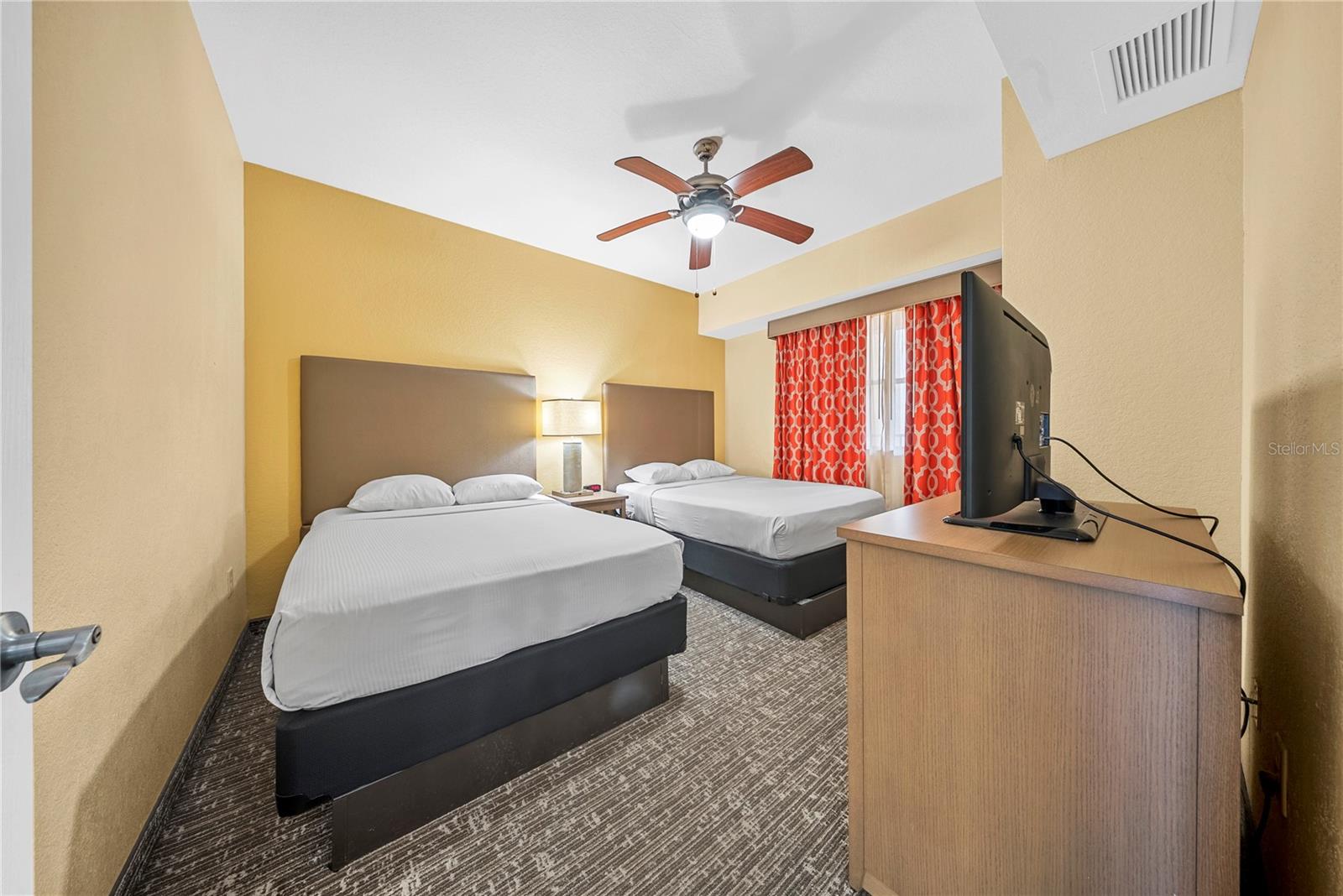 12527 FLORIDAYS RESORT DR #402E