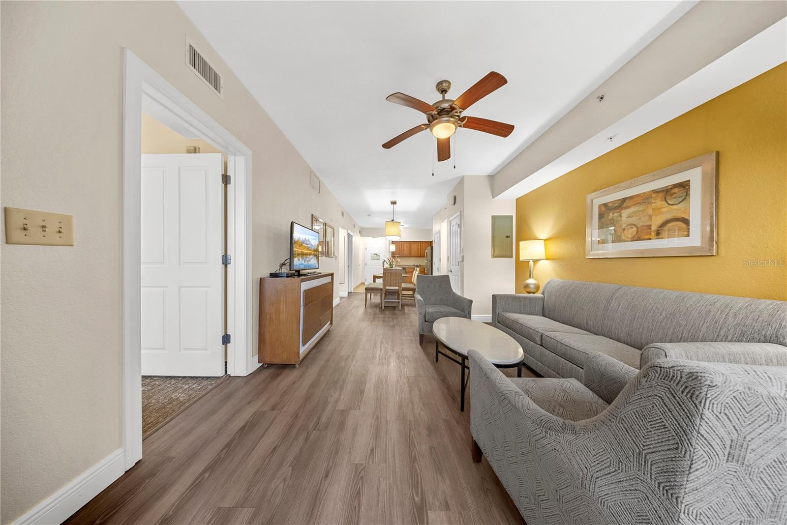 12527 FLORIDAYS RESORT DR #402E