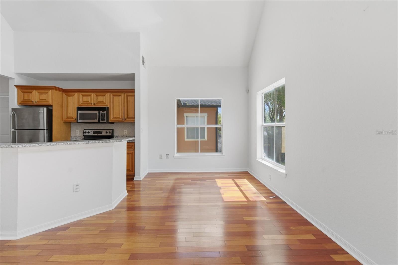 5971 WESTGATE DR #1221