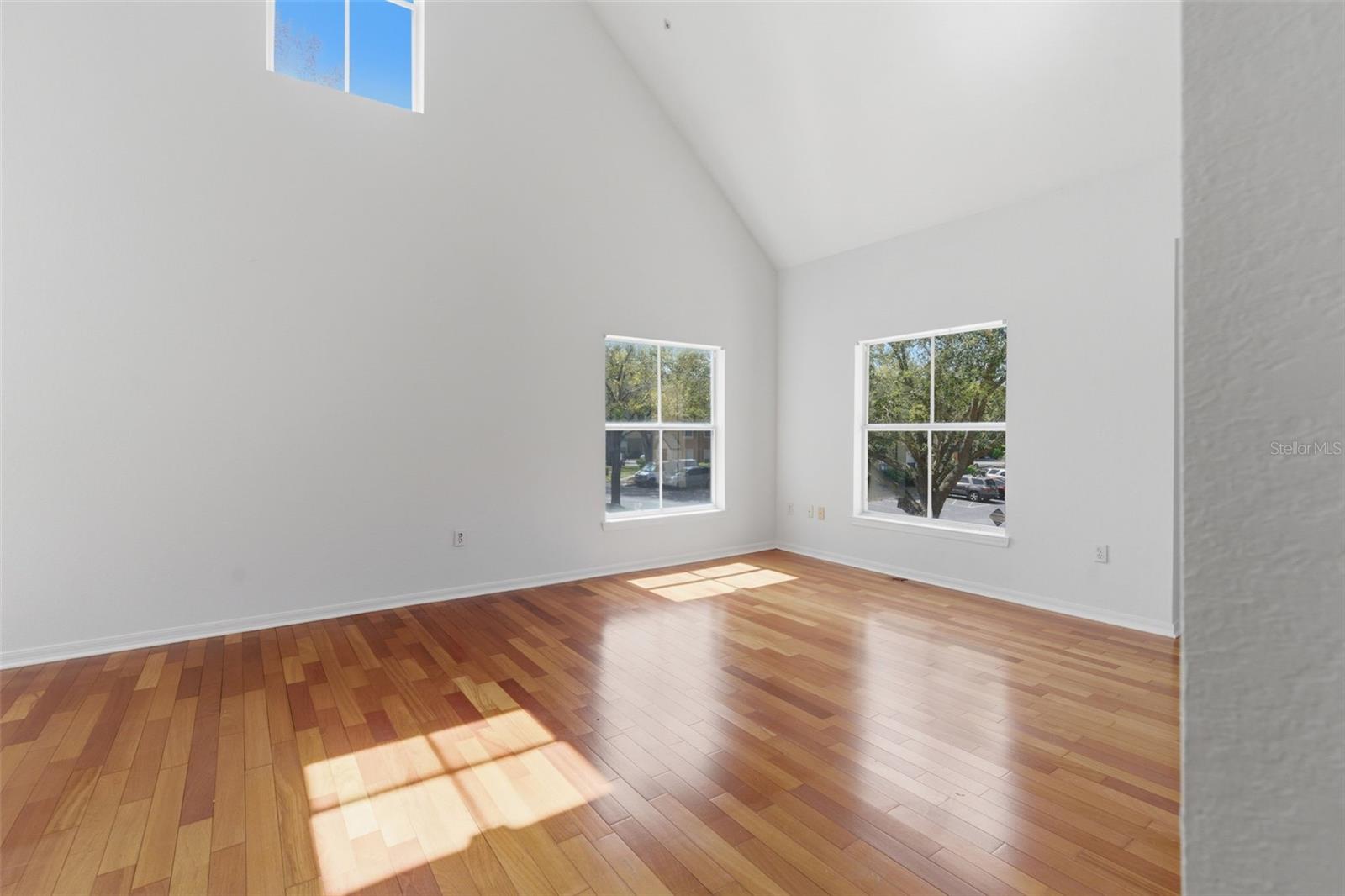 5971 WESTGATE DR #1221