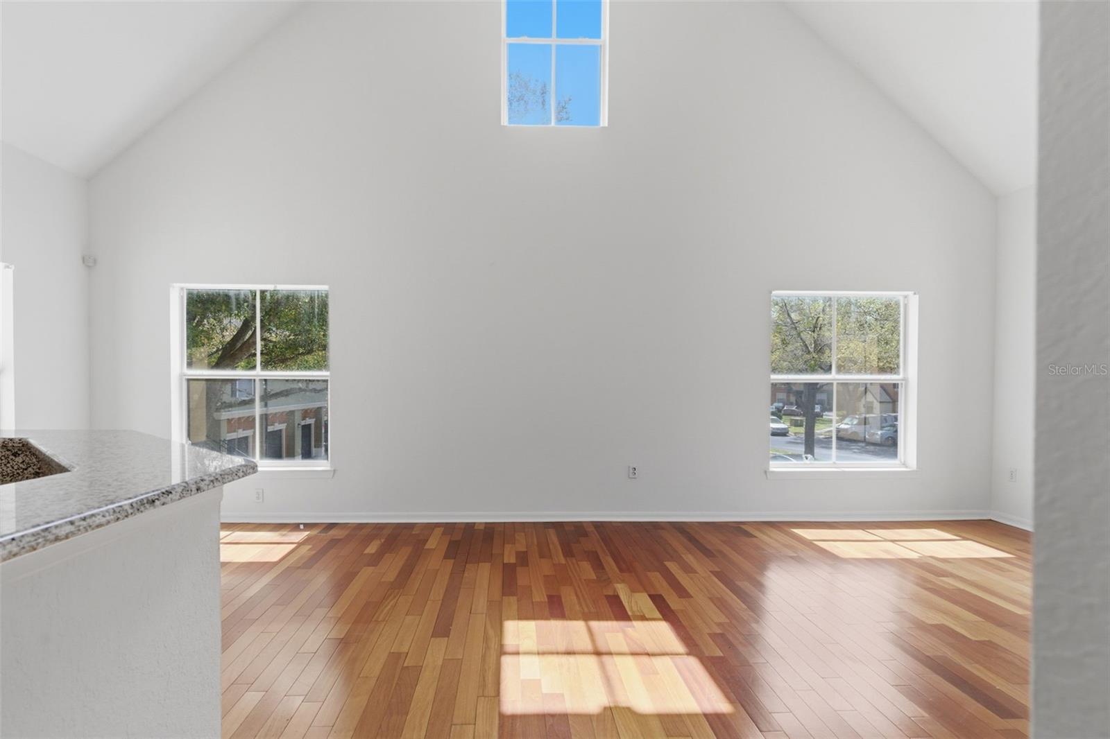 5971 WESTGATE DR #1221