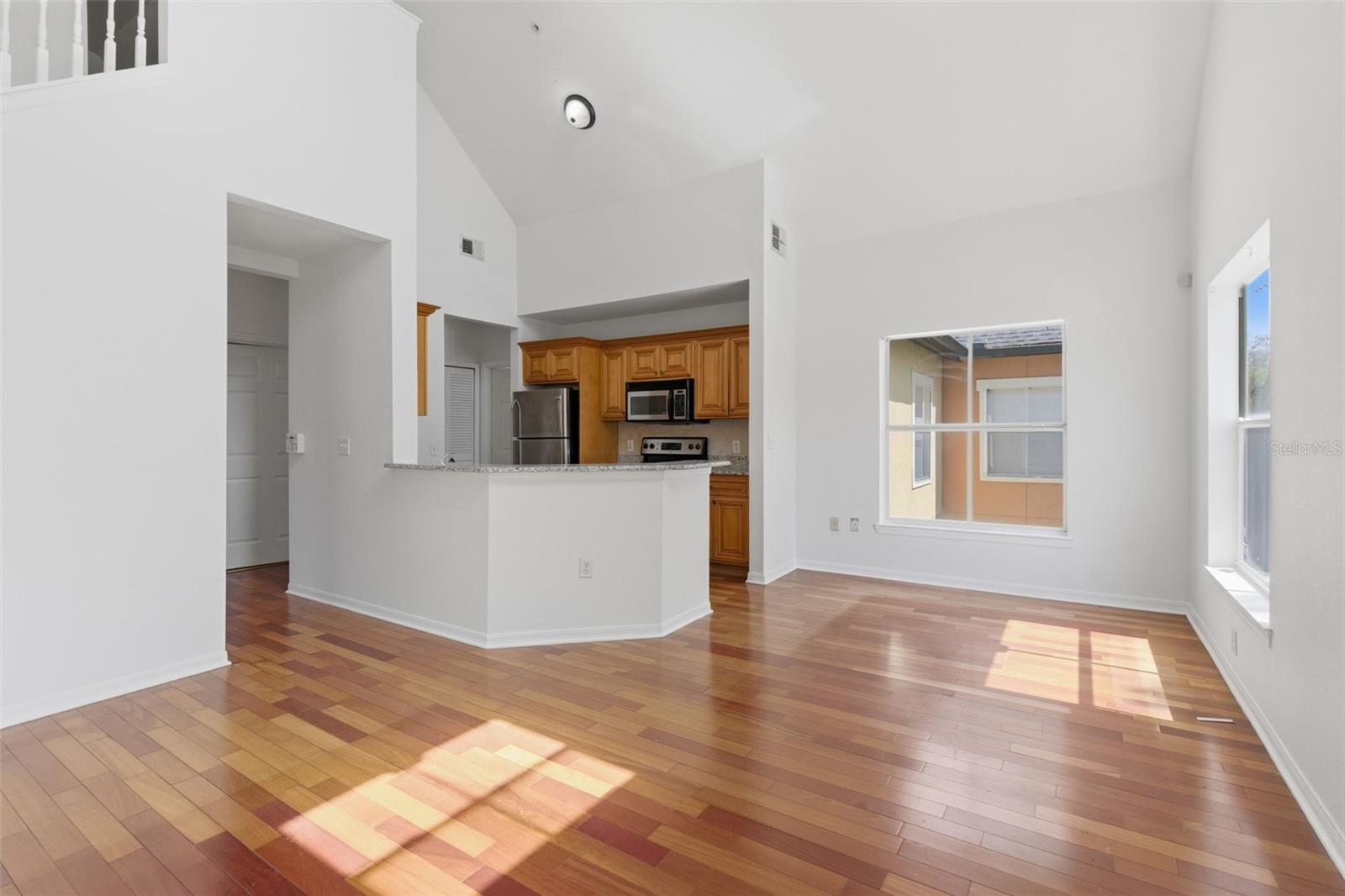 5971 WESTGATE DR #1221