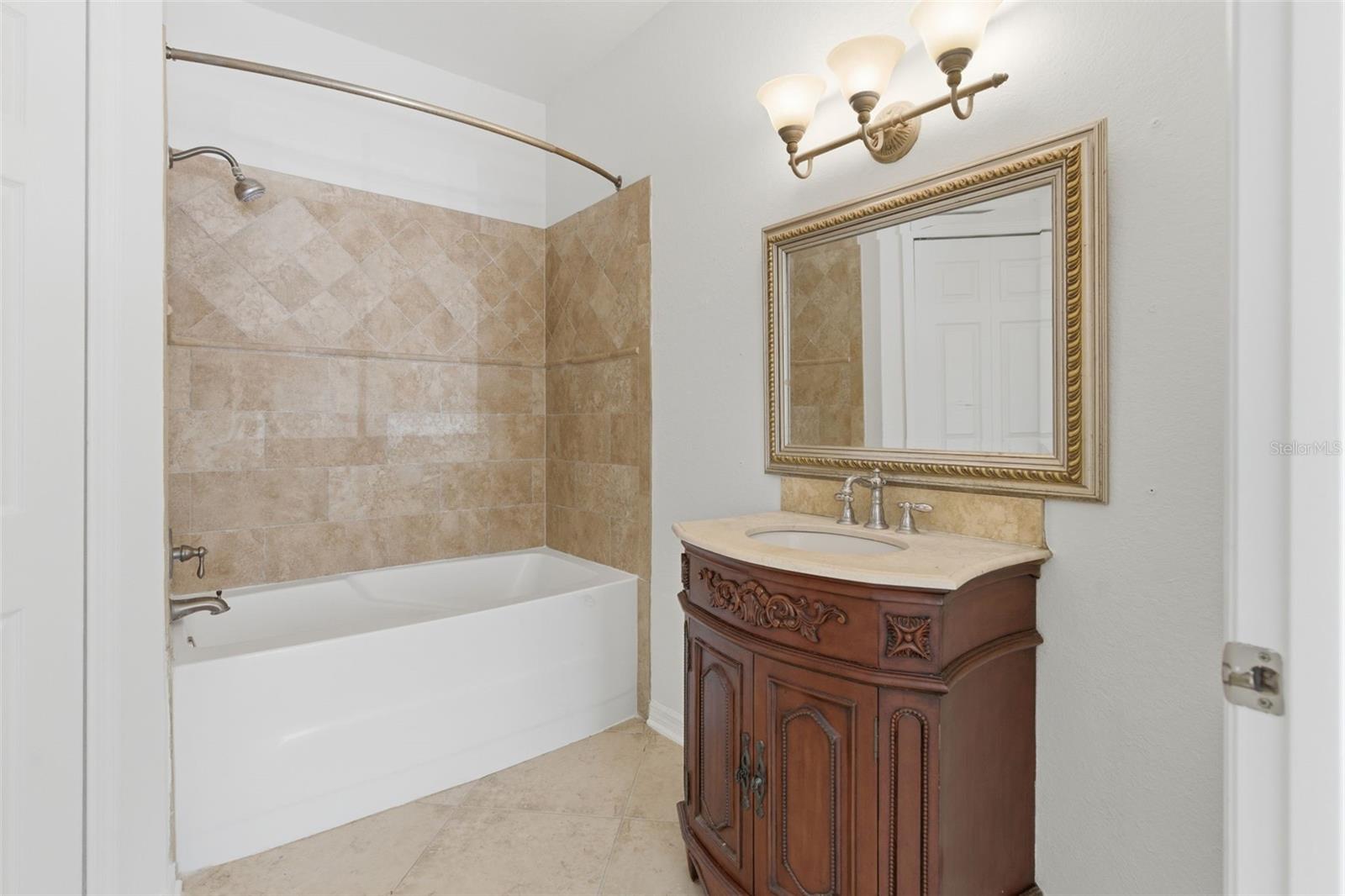 5971 WESTGATE DR #1221