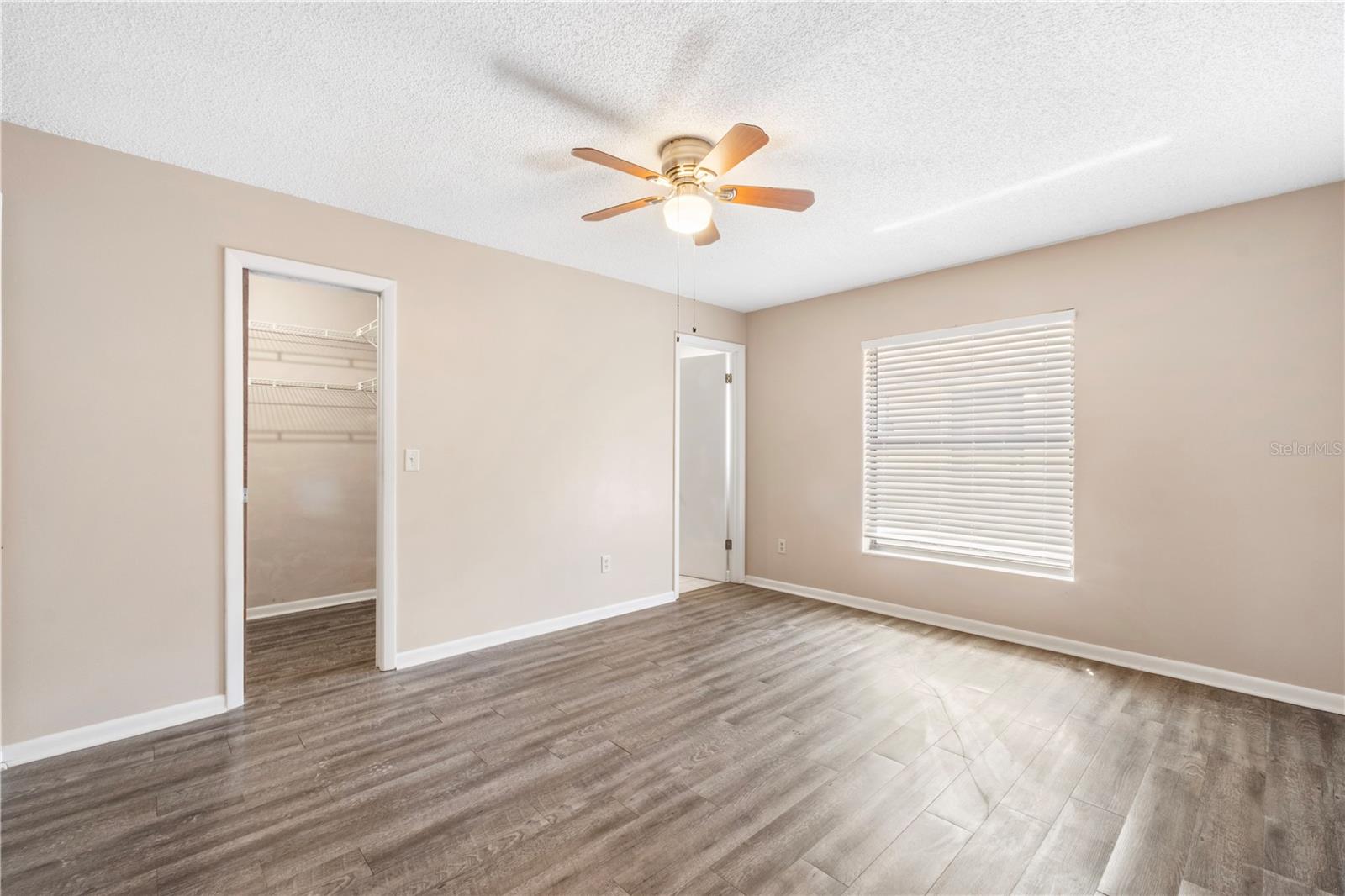 314 DOUGLAS WAY #900