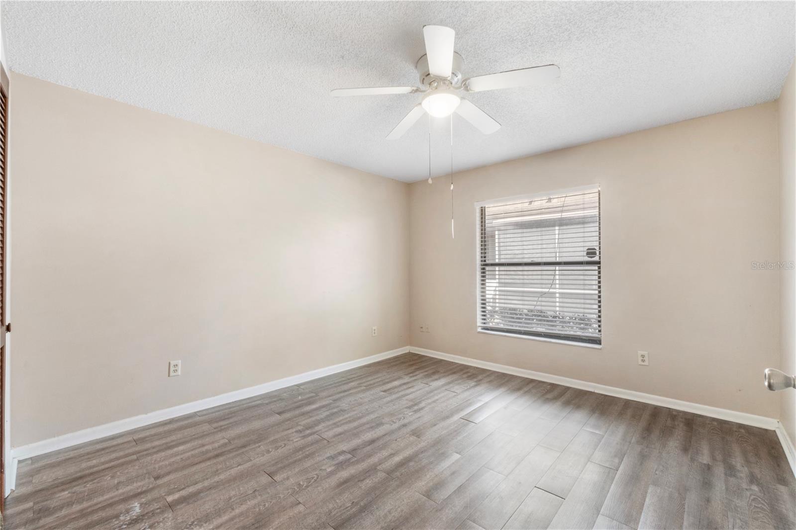 314 DOUGLAS WAY #900