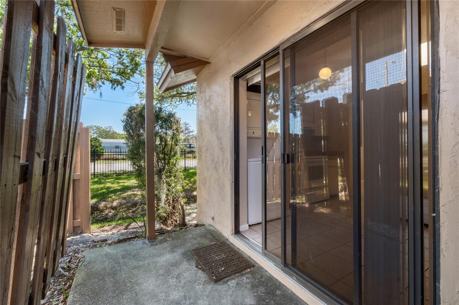 314 DOUGLAS WAY #900