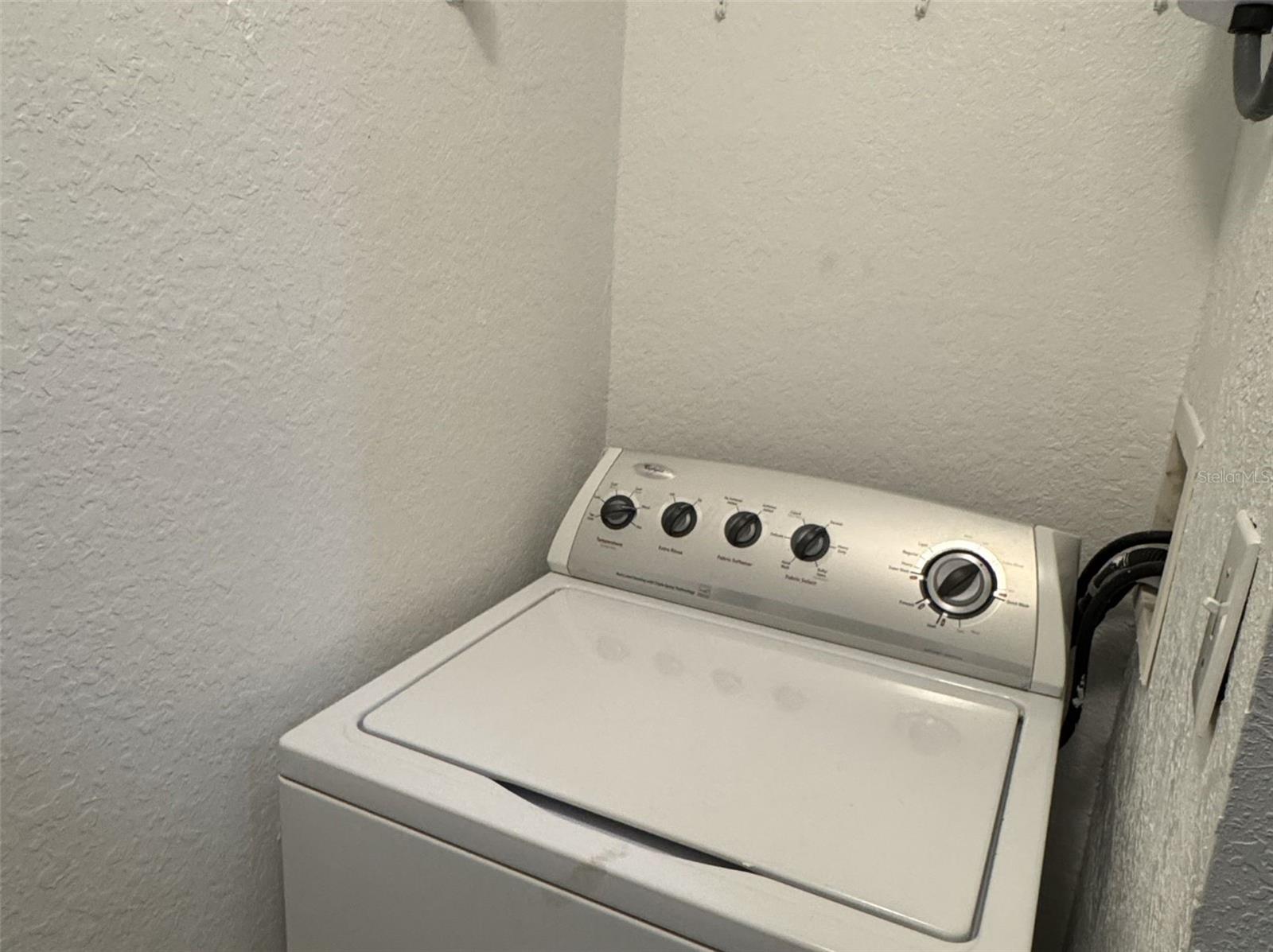 5483 VINELAND RD #10201