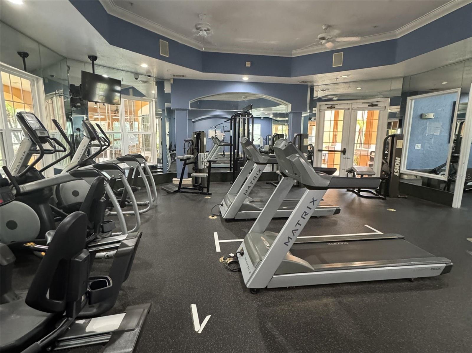 5483 VINELAND RD #10201