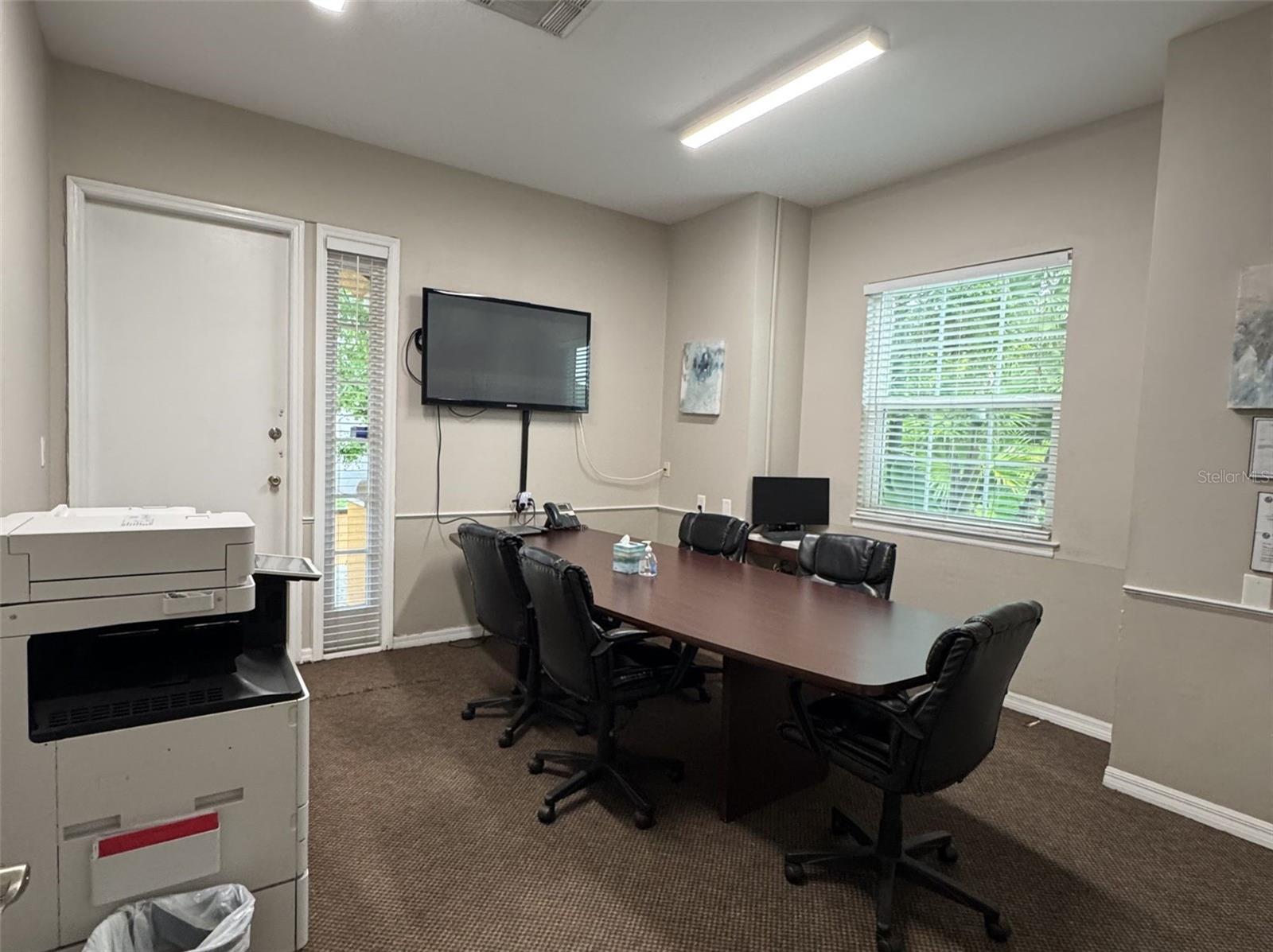 5483 VINELAND RD #10201