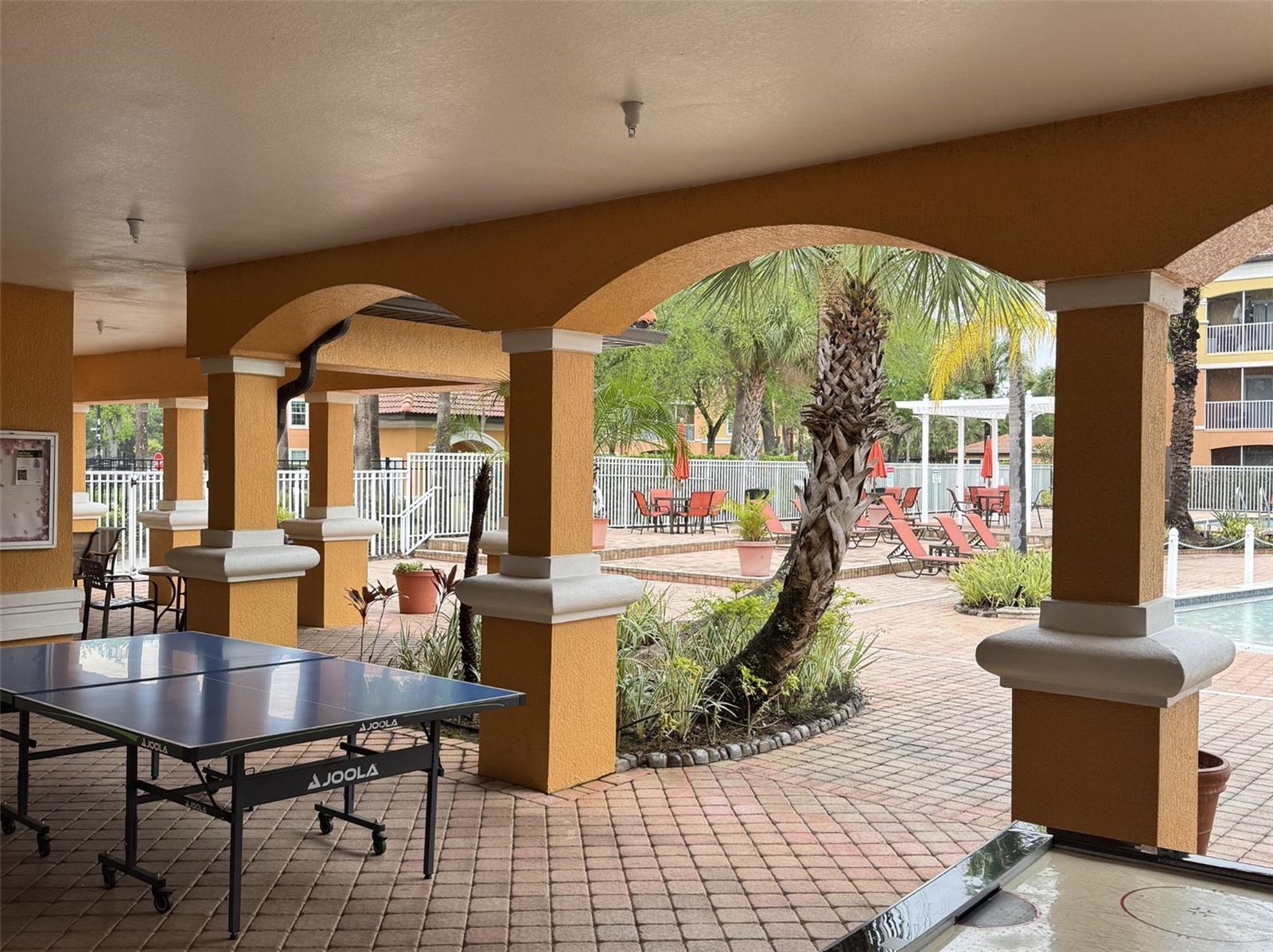 5483 VINELAND RD #10201