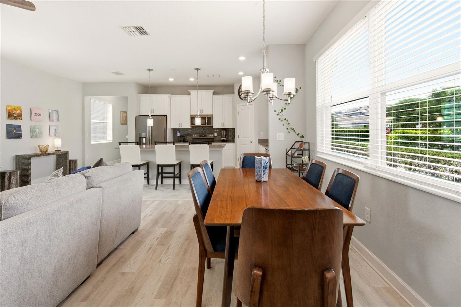 11932 HOMETOWN PL