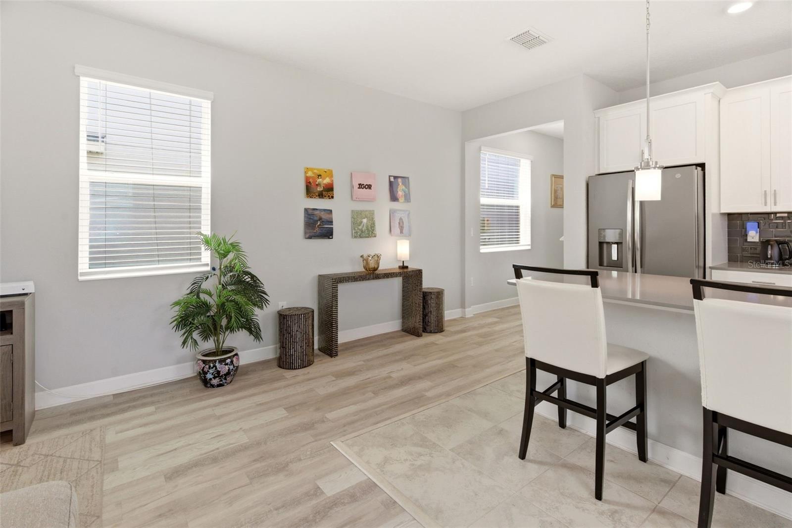 11932 HOMETOWN PL
