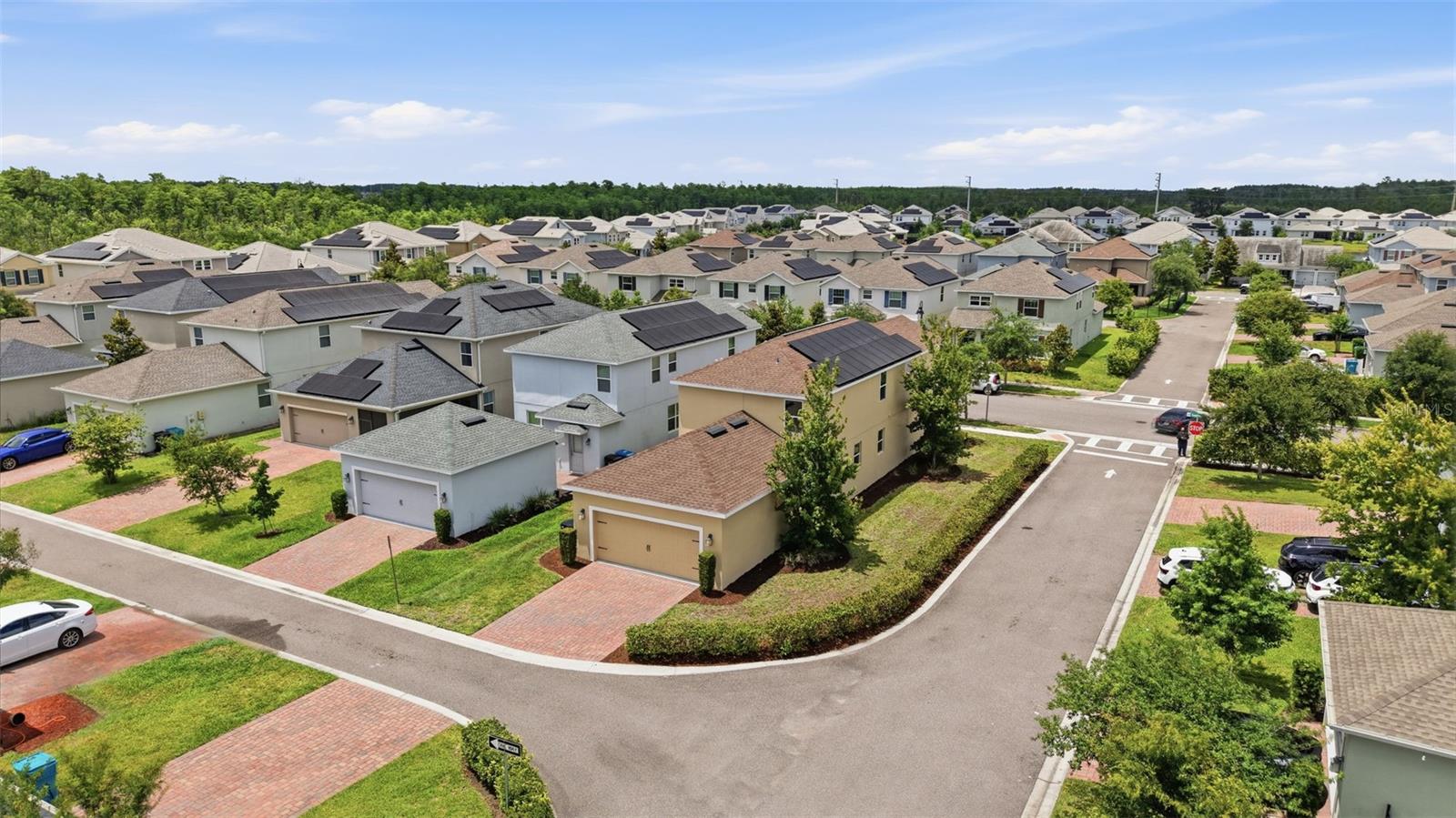 11932 HOMETOWN PL