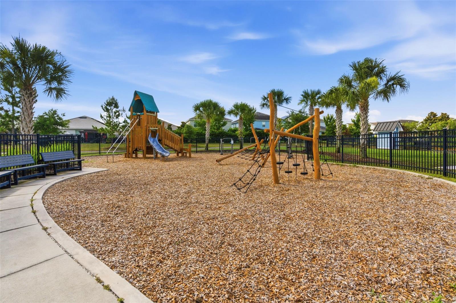 11932 HOMETOWN PL