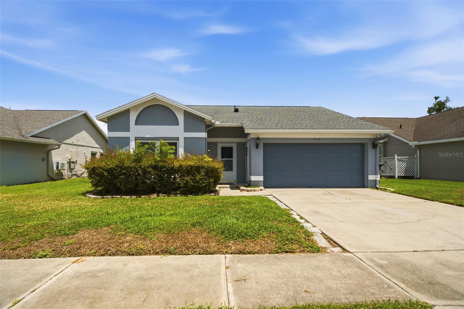 12118 DICKENSON LN