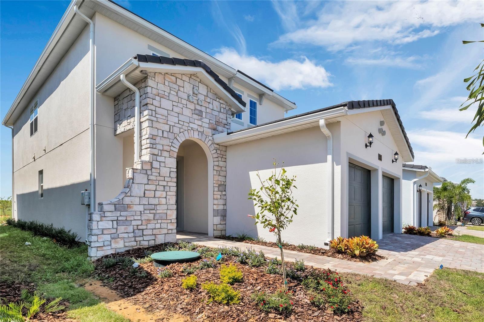 15730 VETTA DR