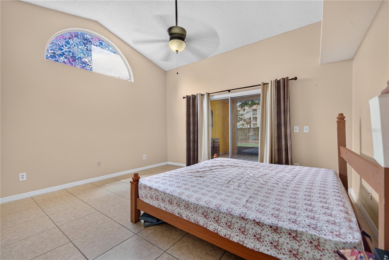 2600 CLEMENTON PARK CT