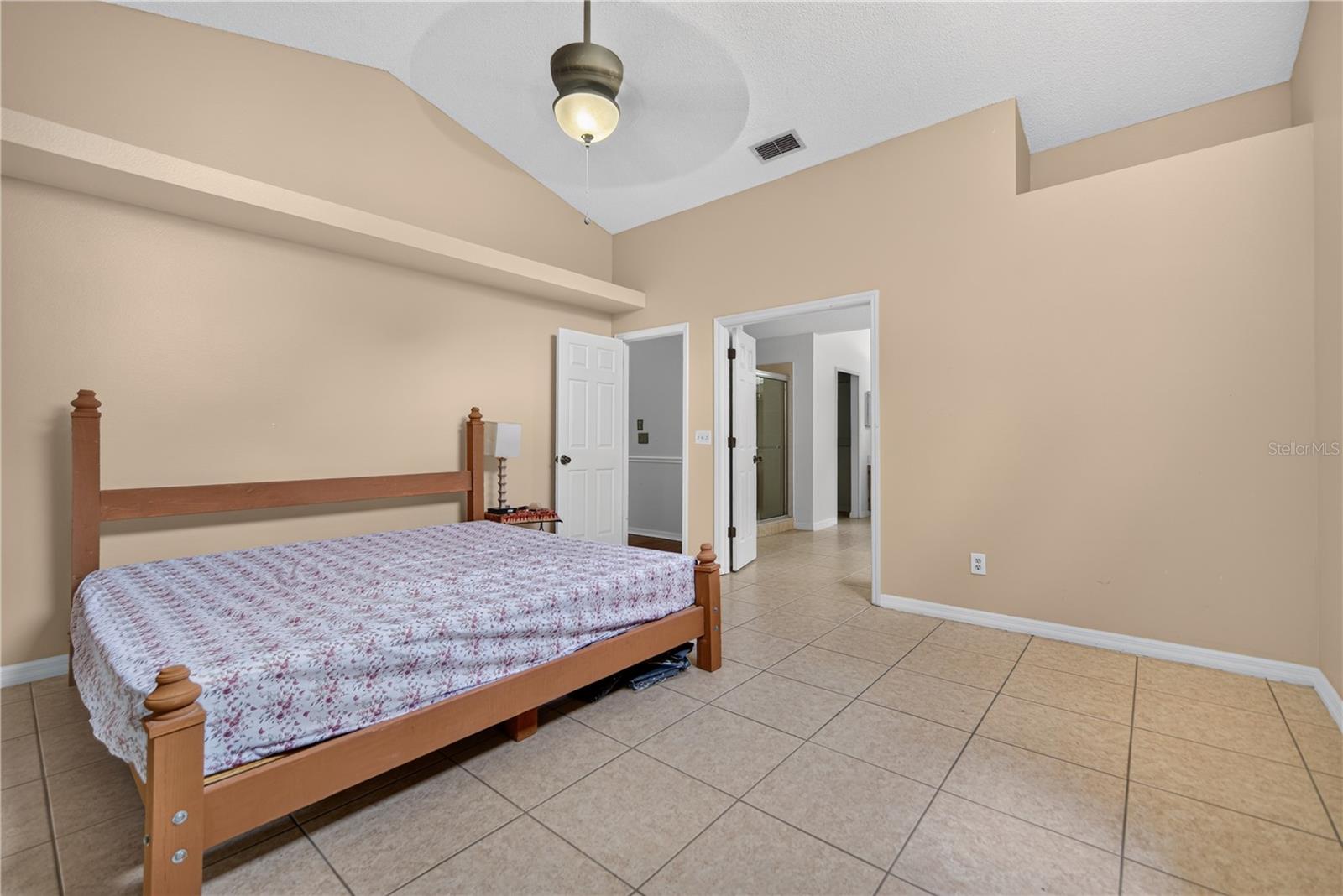 2600 CLEMENTON PARK CT
