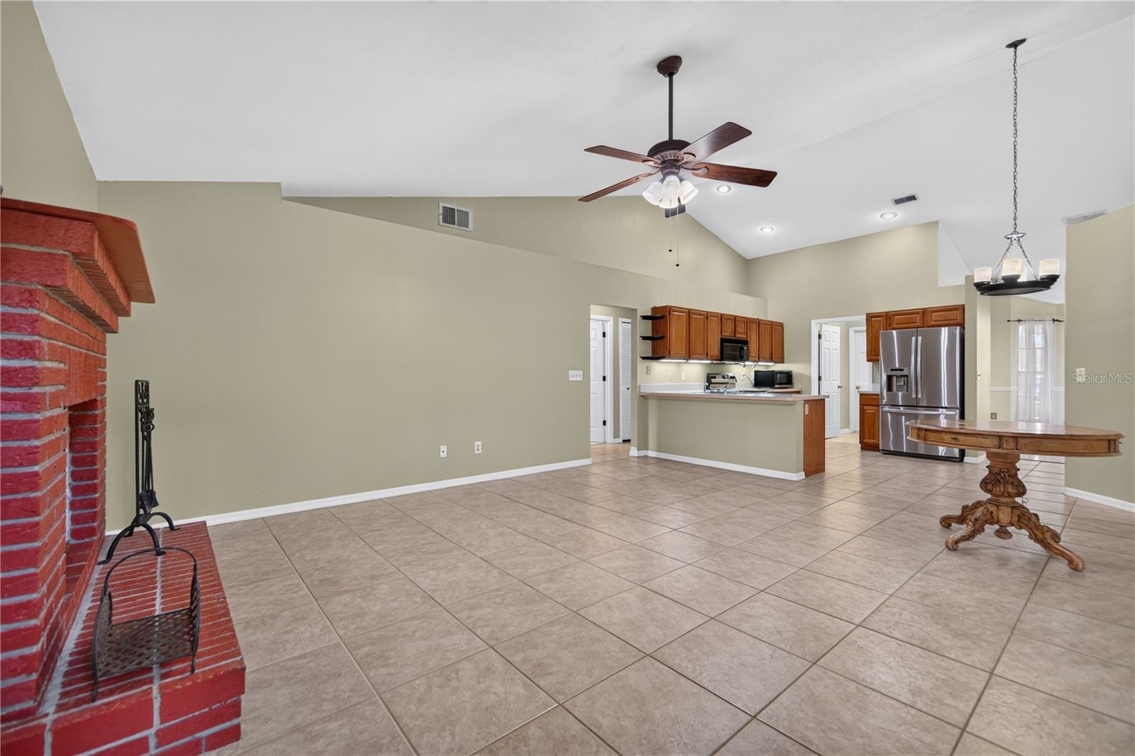 2600 CLEMENTON PARK CT