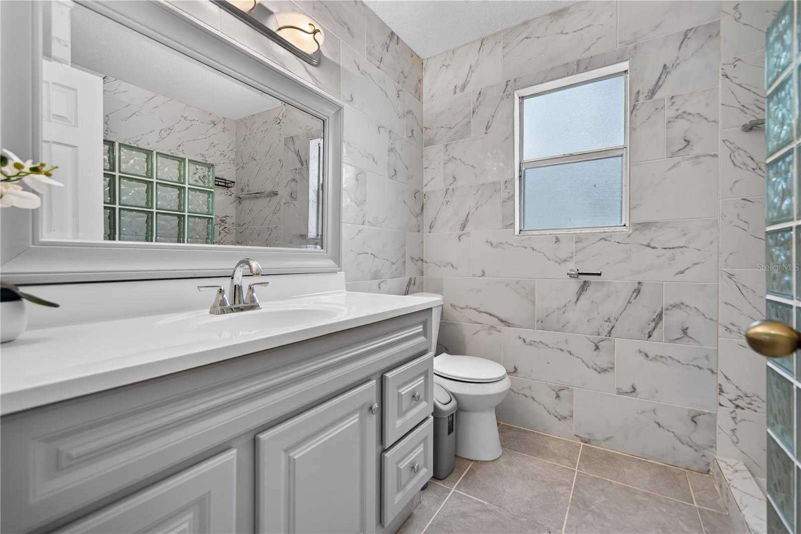 2600 CLEMENTON PARK CT