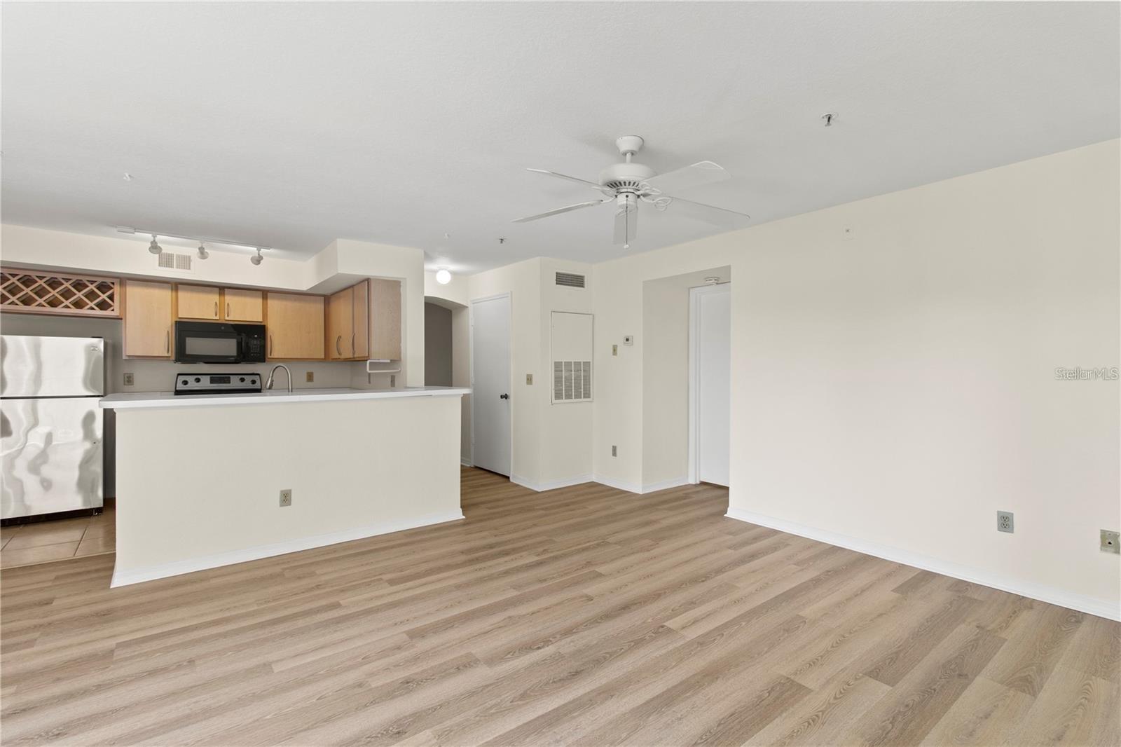 7330 WESTPOINTE BLVD #421