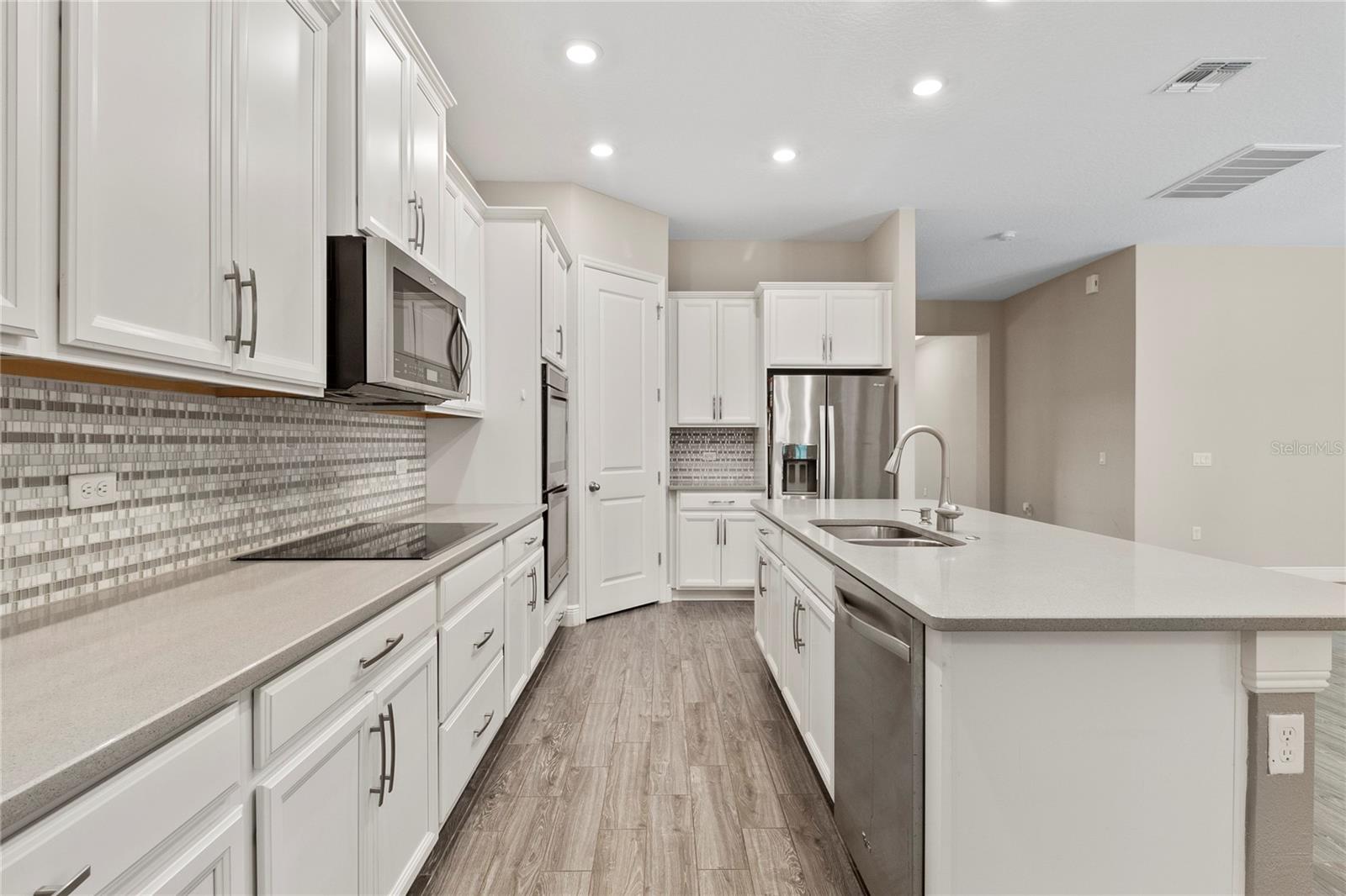 8764 POWDER RIDGE TRL