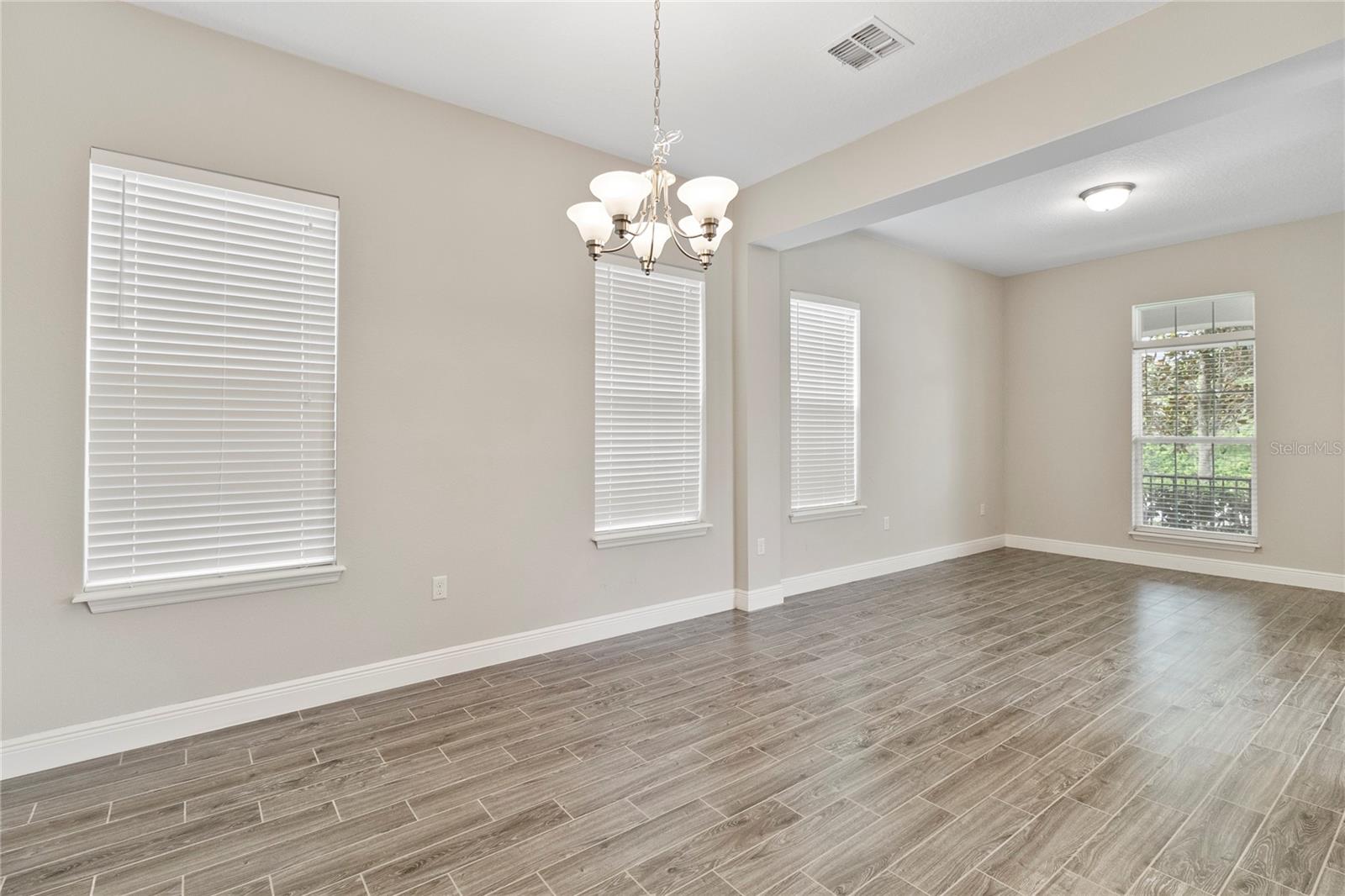 8764 POWDER RIDGE TRL