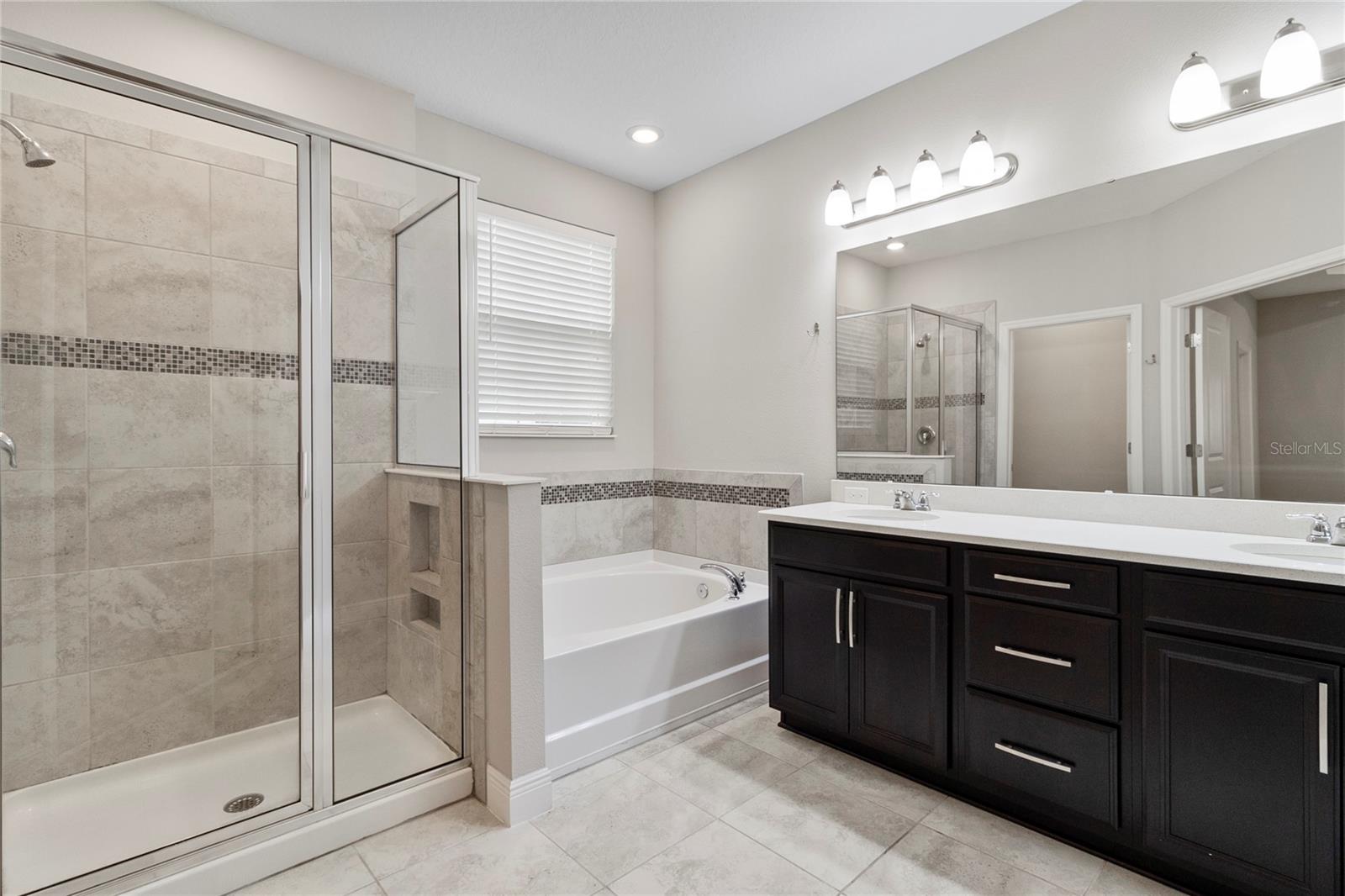 8764 POWDER RIDGE TRL