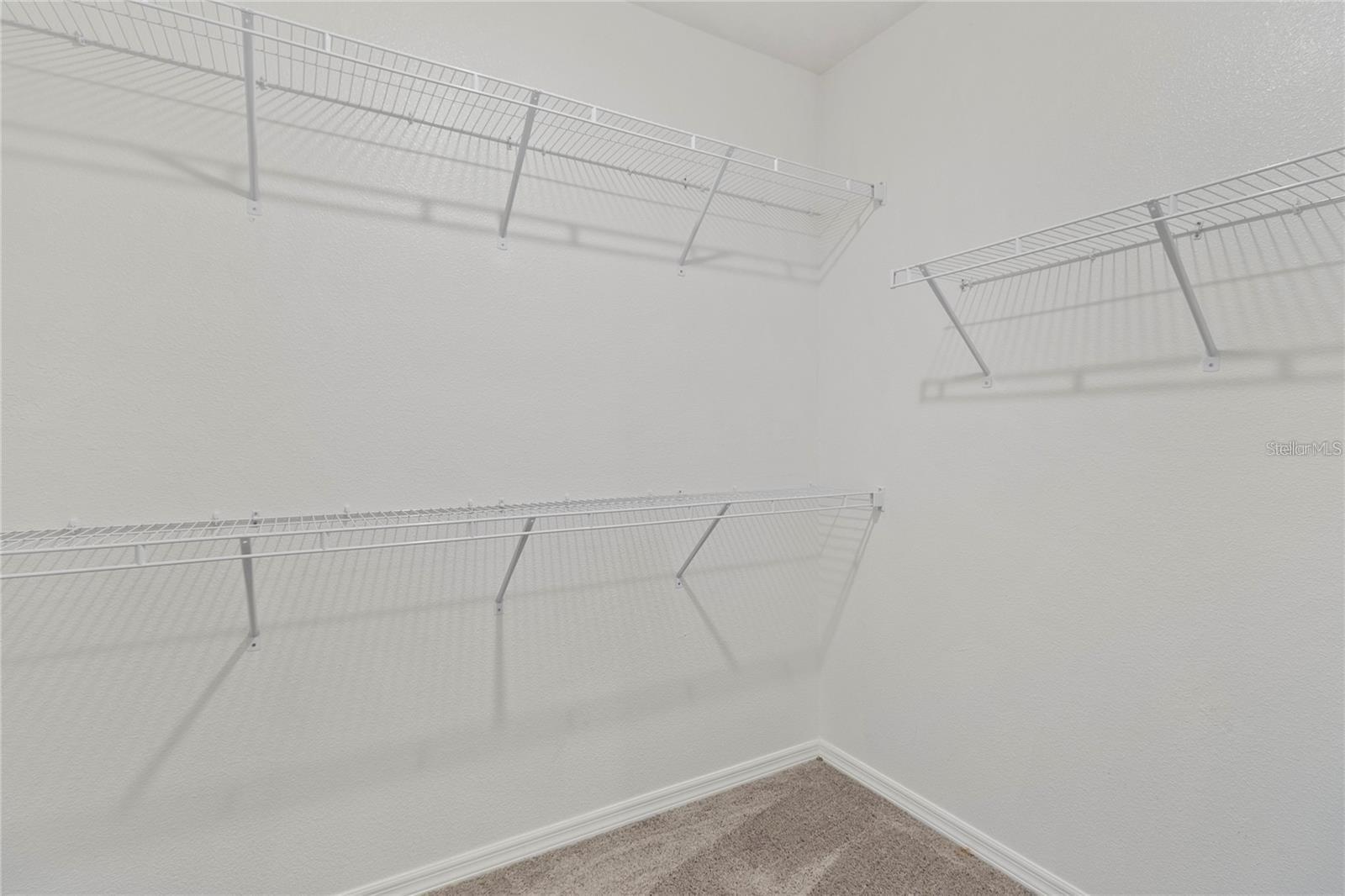 1154 OAK BLUFF DR