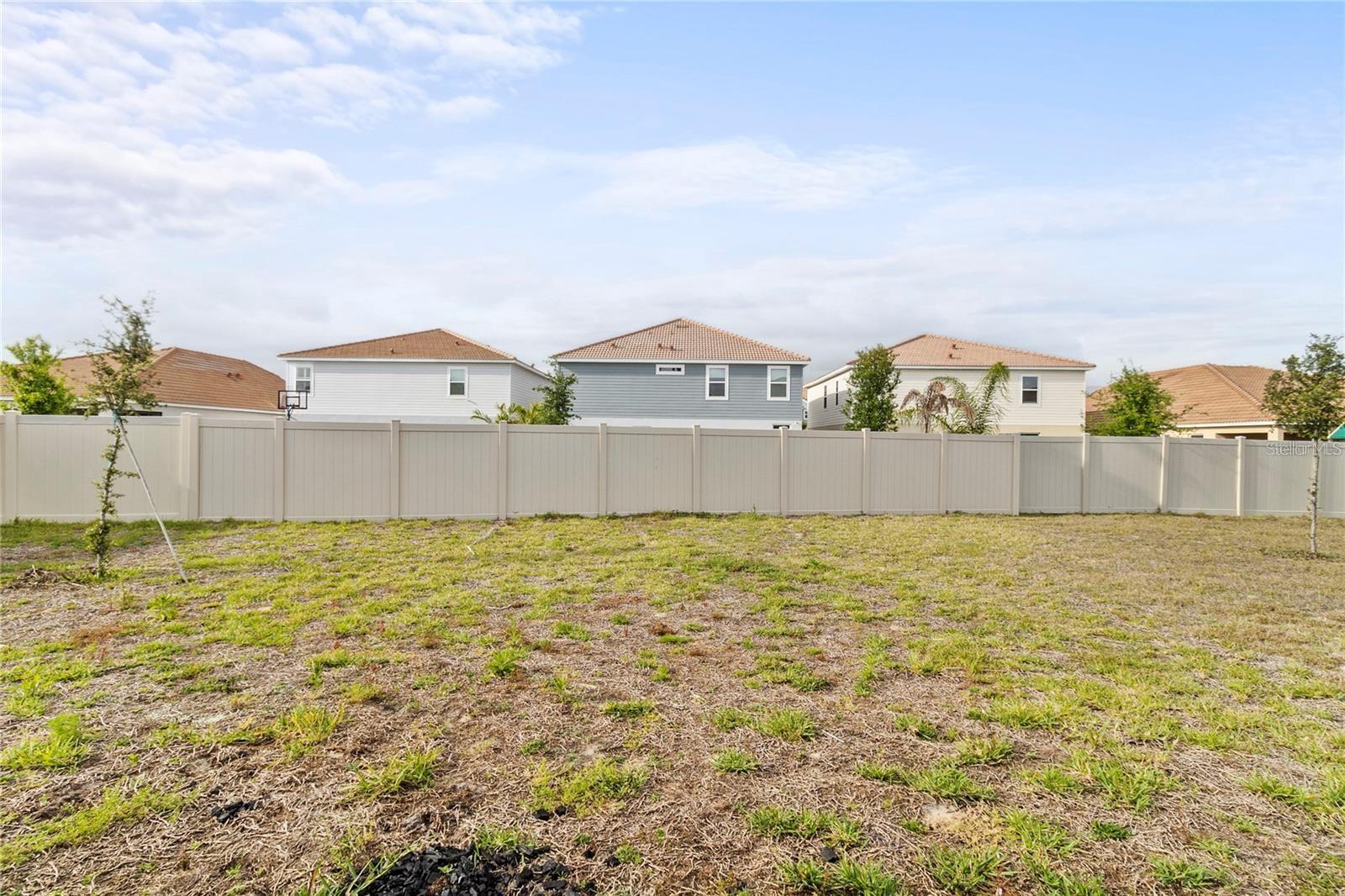 1154 OAK BLUFF DR