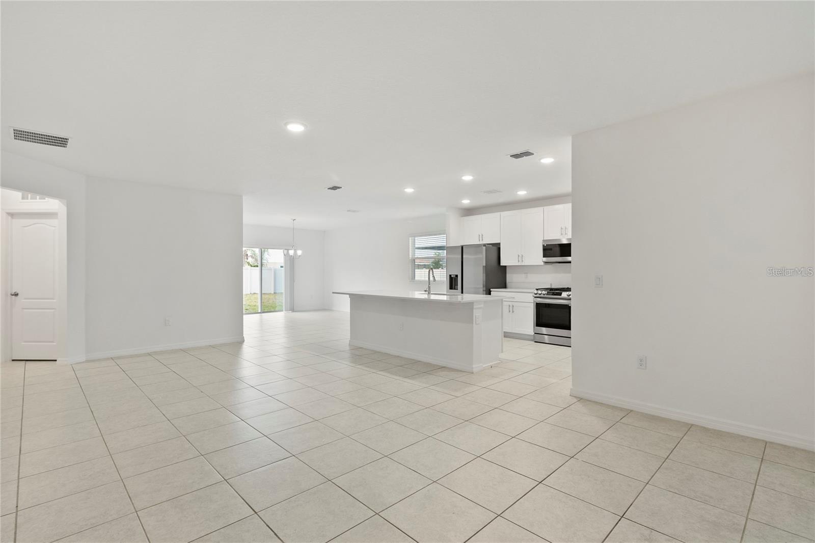 1154 OAK BLUFF DR